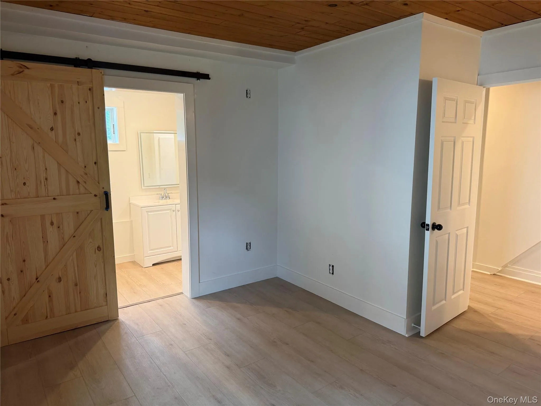 29 Thompson Street, Red Hook, NY, 3 Bedrooms Bedrooms, 5 Rooms Rooms,2 BathroomsBathrooms,Residential Lease,For Rent,Thompson,0,1022679 29 Thompson Street, Red Hook, NY, 3 Bedrooms Bedrooms, 5 Rooms Rooms,2 BathroomsBathrooms,Residential Lease,For Rent,Thompson,0,1022679