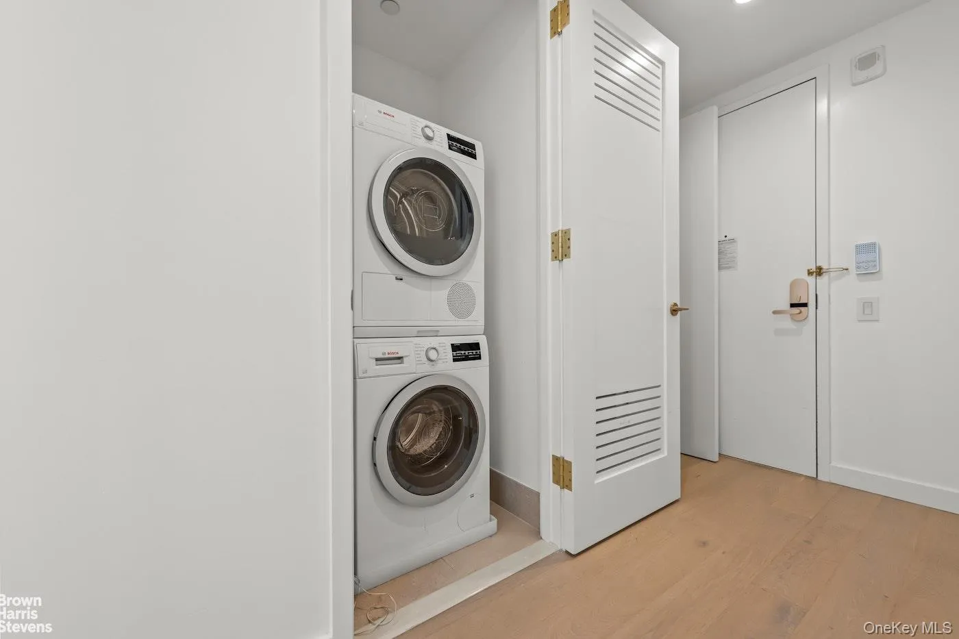 3 Court Square, New York, NY, 2 Bedrooms Bedrooms, 4 Rooms Rooms,2 BathroomsBathrooms,Residential,For Rent,Court,0,1022680 3 Court Square, New York, NY, 2 Bedrooms Bedrooms, 4 Rooms Rooms,2 BathroomsBathrooms,Residential,For Rent,Court,0,1022680