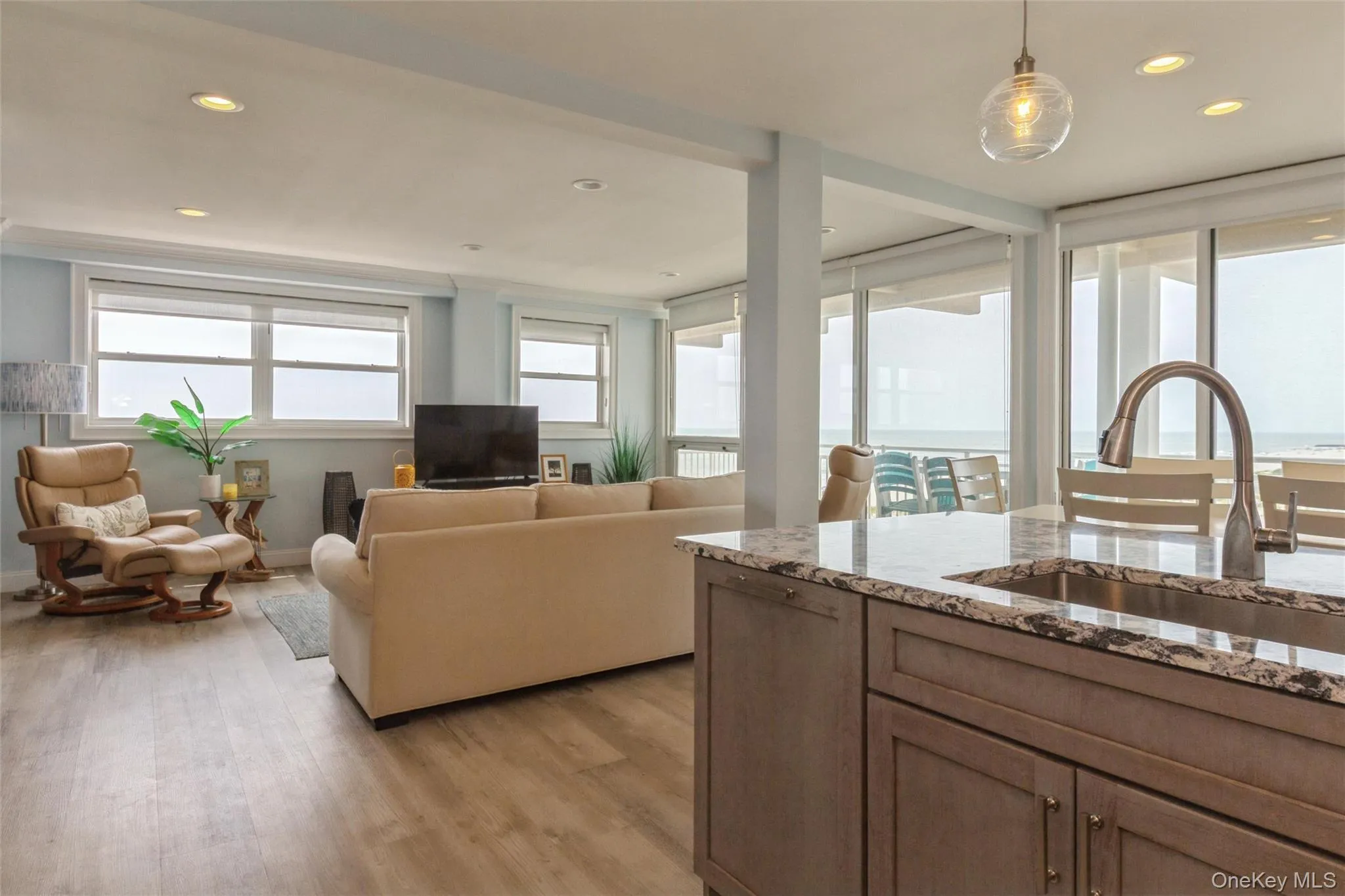 830 Shore Road, Long Beach, NY, 2 Bedrooms Bedrooms, 6 Rooms Rooms,2 BathroomsBathrooms,Residential Lease,For Rent,Shore,0,1022682 830 Shore Road, Long Beach, NY, 2 Bedrooms Bedrooms, 6 Rooms Rooms,2 BathroomsBathrooms,Residential Lease,For Rent,Shore,0,1022682