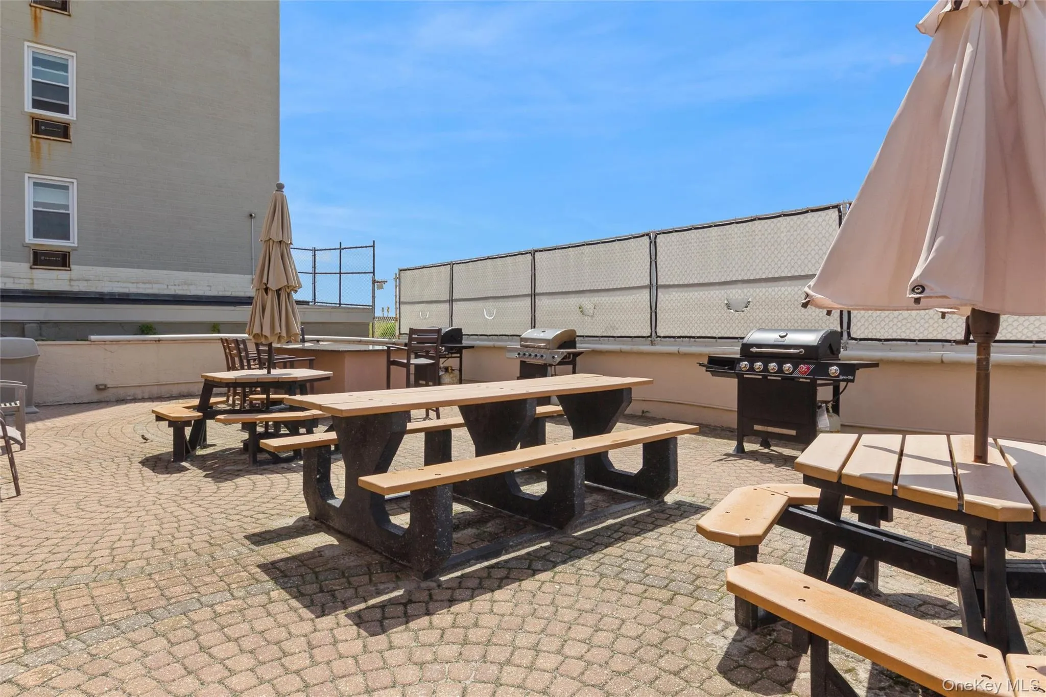 830 Shore Road, Long Beach, NY, 2 Bedrooms Bedrooms, 6 Rooms Rooms,2 BathroomsBathrooms,Residential Lease,For Rent,Shore,0,1022682 830 Shore Road, Long Beach, NY, 2 Bedrooms Bedrooms, 6 Rooms Rooms,2 BathroomsBathrooms,Residential Lease,For Rent,Shore,0,1022682