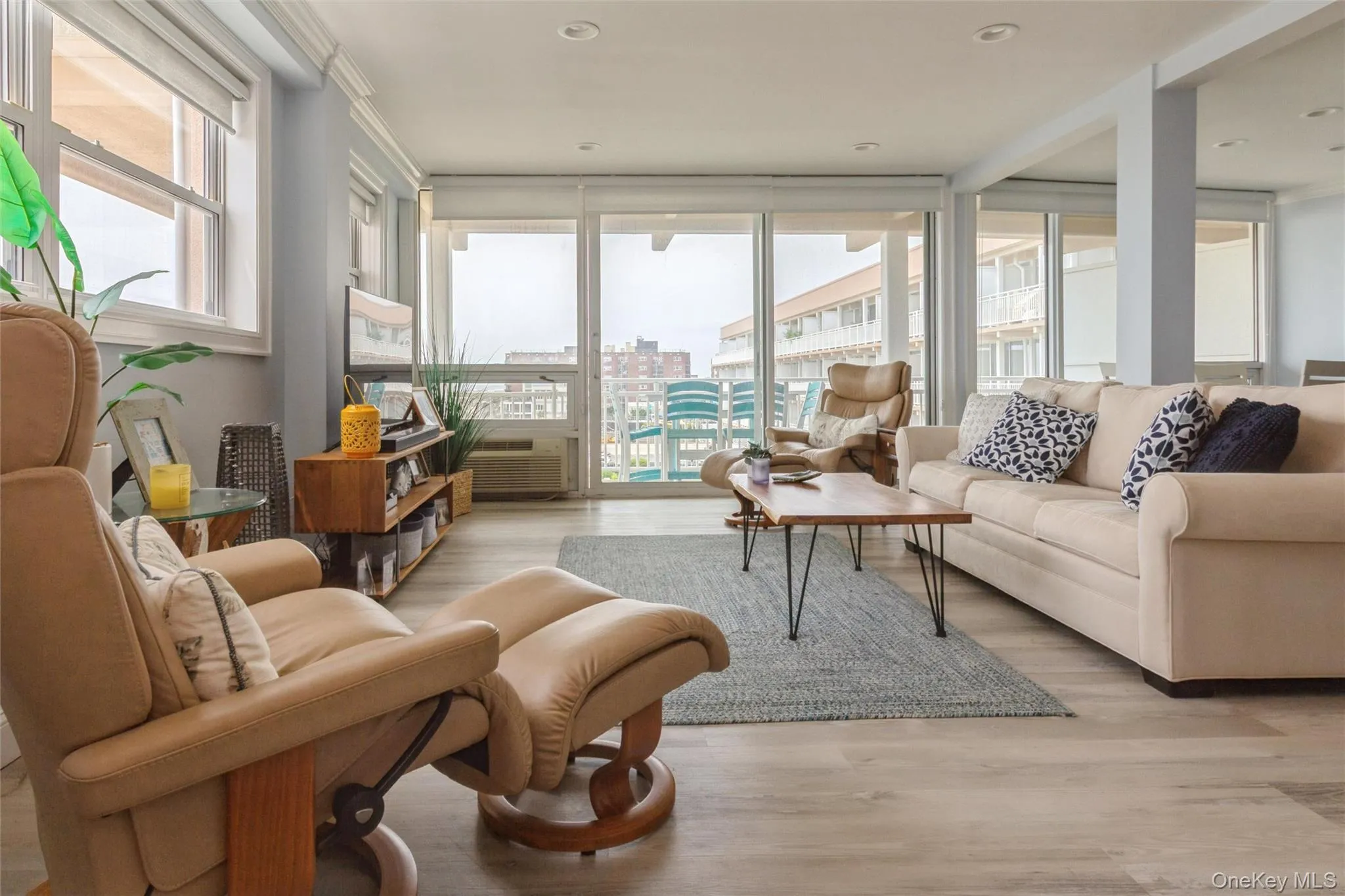 830 Shore Road, Long Beach, NY, 2 Bedrooms Bedrooms, 6 Rooms Rooms,2 BathroomsBathrooms,Residential Lease,For Rent,Shore,0,1022682 830 Shore Road, Long Beach, NY, 2 Bedrooms Bedrooms, 6 Rooms Rooms,2 BathroomsBathrooms,Residential Lease,For Rent,Shore,0,1022682