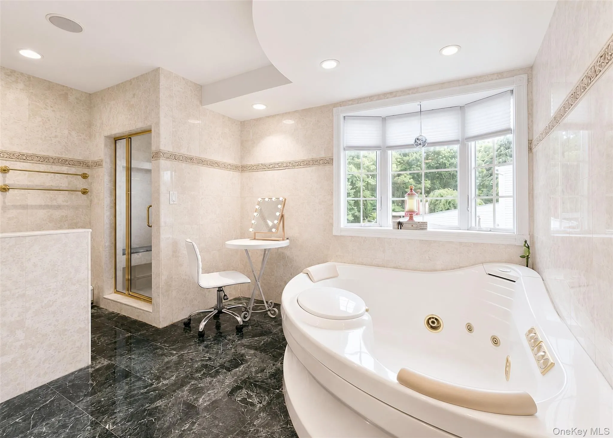 4 Royal Oak Court, Islip, NY, 5 Bedrooms Bedrooms, 13 Rooms Rooms,2 BathroomsBathrooms,Residential,For Rent,Royal Oak,0,1022684 4 Royal Oak Court, Islip, NY, 5 Bedrooms Bedrooms, 13 Rooms Rooms,2 BathroomsBathrooms,Residential,For Rent,Royal Oak,0,1022684
