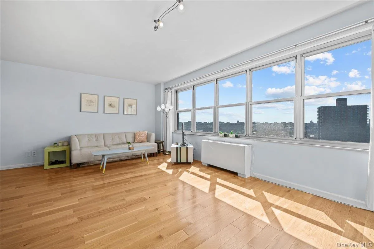 555 Kappock Street, New York, NY, 1 Bedroom Bedrooms, 3 Rooms Rooms,1 BathroomBathrooms,Residential,For Rent,Kappock,0,1022693 555 Kappock Street, New York, NY, 1 Bedroom Bedrooms, 3 Rooms Rooms,1 BathroomBathrooms,Residential,For Rent,Kappock,0,1022693