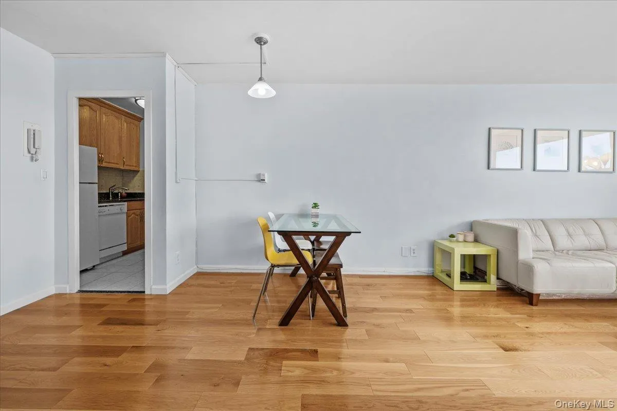 555 Kappock Street, New York, NY, 1 Bedroom Bedrooms, 3 Rooms Rooms,1 BathroomBathrooms,Residential,For Rent,Kappock,0,1022693 555 Kappock Street, New York, NY, 1 Bedroom Bedrooms, 3 Rooms Rooms,1 BathroomBathrooms,Residential,For Rent,Kappock,0,1022693