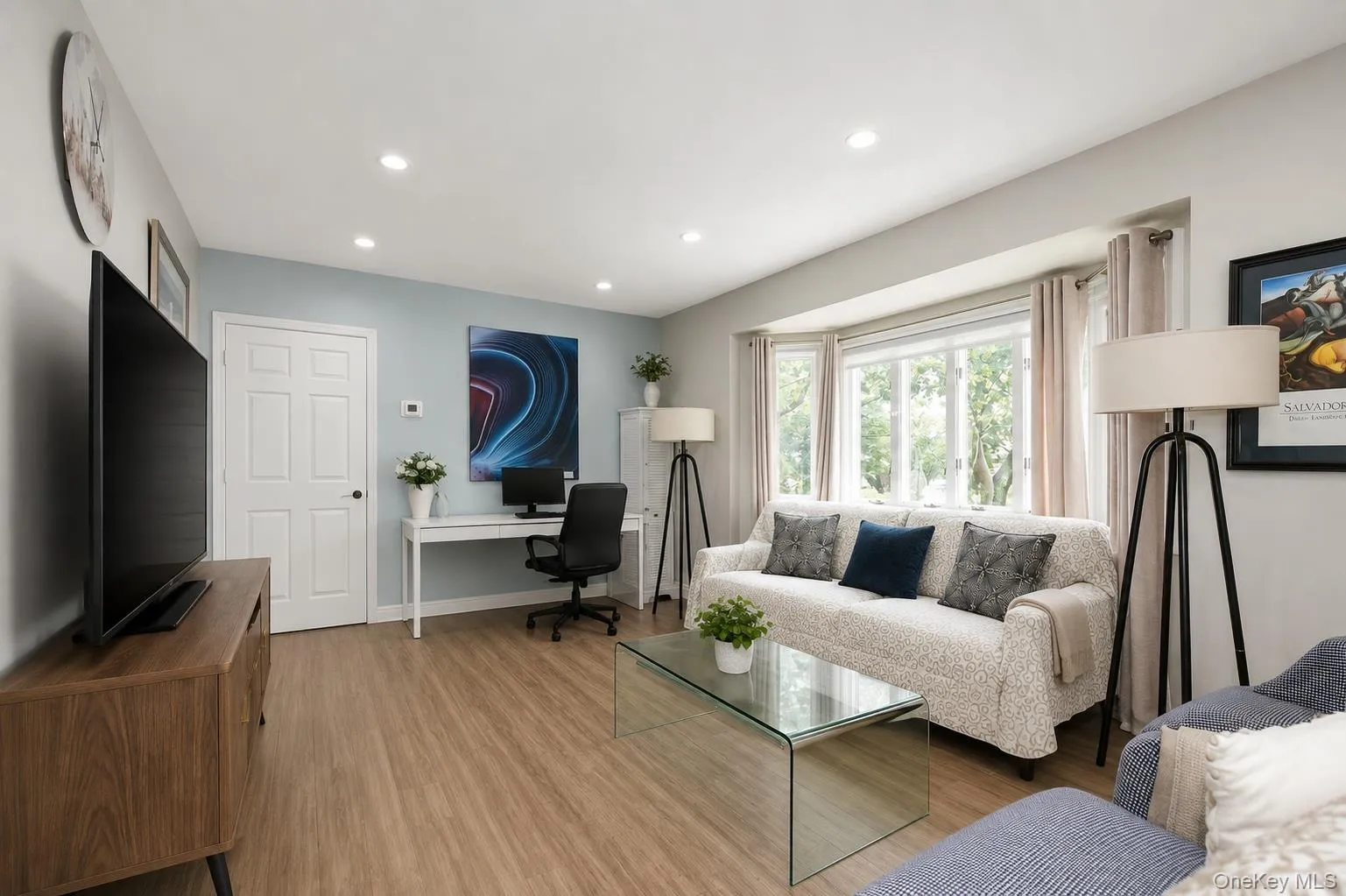 8015 Little Neck Parkway, New York, NY, 5 Bedrooms Bedrooms, 10 Rooms Rooms,4 BathroomsBathrooms,Residential,For Rent,Little Neck,0,1022700 8015 Little Neck Parkway, New York, NY, 5 Bedrooms Bedrooms, 10 Rooms Rooms,4 BathroomsBathrooms,Residential,For Rent,Little Neck,0,1022700