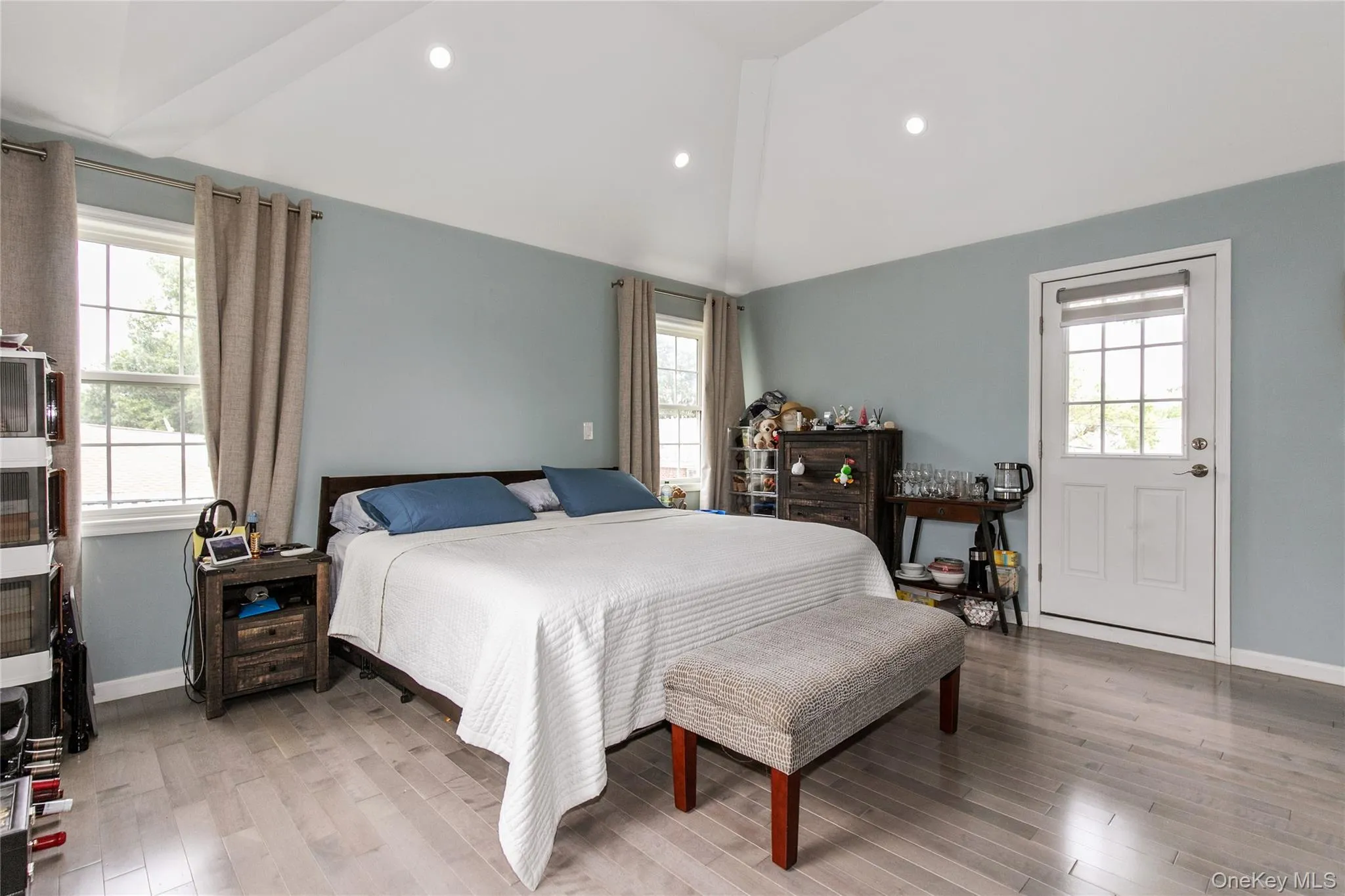 8015 Little Neck Parkway, New York, NY, 5 Bedrooms Bedrooms, 10 Rooms Rooms,4 BathroomsBathrooms,Residential,For Rent,Little Neck,0,1022700 8015 Little Neck Parkway, New York, NY, 5 Bedrooms Bedrooms, 10 Rooms Rooms,4 BathroomsBathrooms,Residential,For Rent,Little Neck,0,1022700