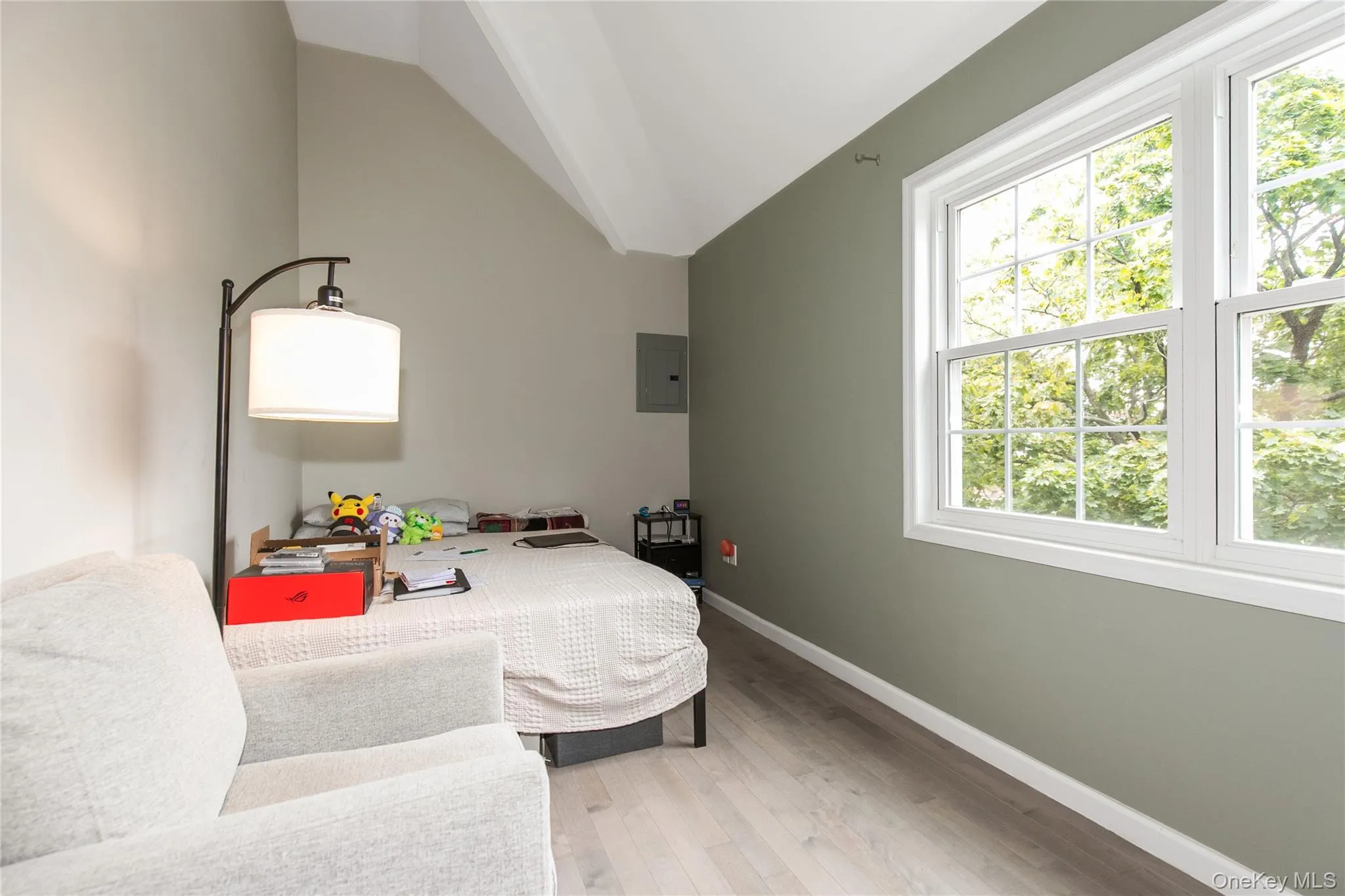 8015 Little Neck Parkway, New York, NY, 5 Bedrooms Bedrooms, 10 Rooms Rooms,4 BathroomsBathrooms,Residential,For Rent,Little Neck,0,1022700 8015 Little Neck Parkway, New York, NY, 5 Bedrooms Bedrooms, 10 Rooms Rooms,4 BathroomsBathrooms,Residential,For Rent,Little Neck,0,1022700