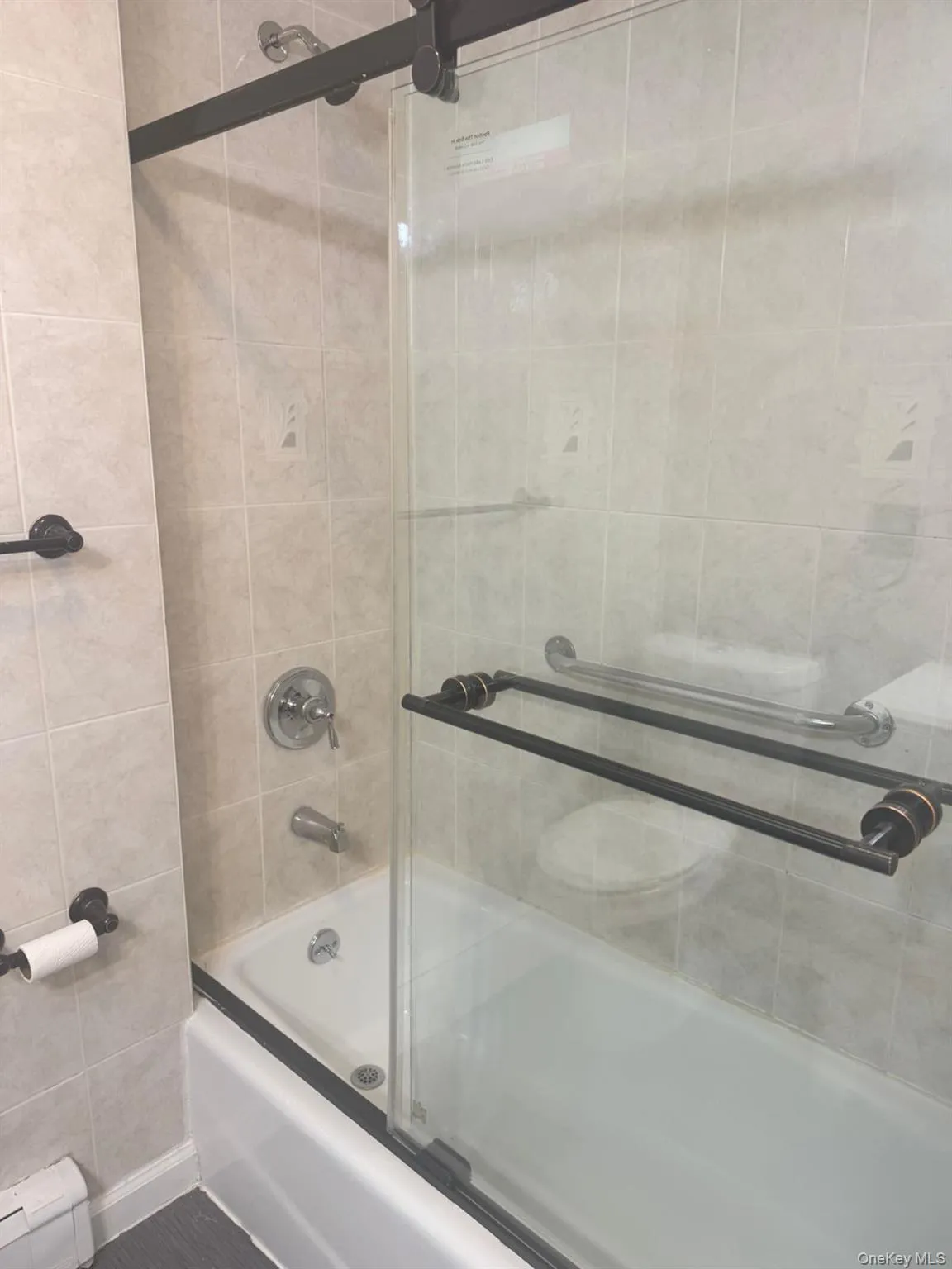 25023 88th Road, New York, NY, 4 Bedrooms Bedrooms, 6 Rooms Rooms,1 BathroomBathrooms,Residential Lease,For Rent,88th,0,1022701 25023 88th Road, New York, NY, 4 Bedrooms Bedrooms, 6 Rooms Rooms,1 BathroomBathrooms,Residential Lease,For Rent,88th,0,1022701