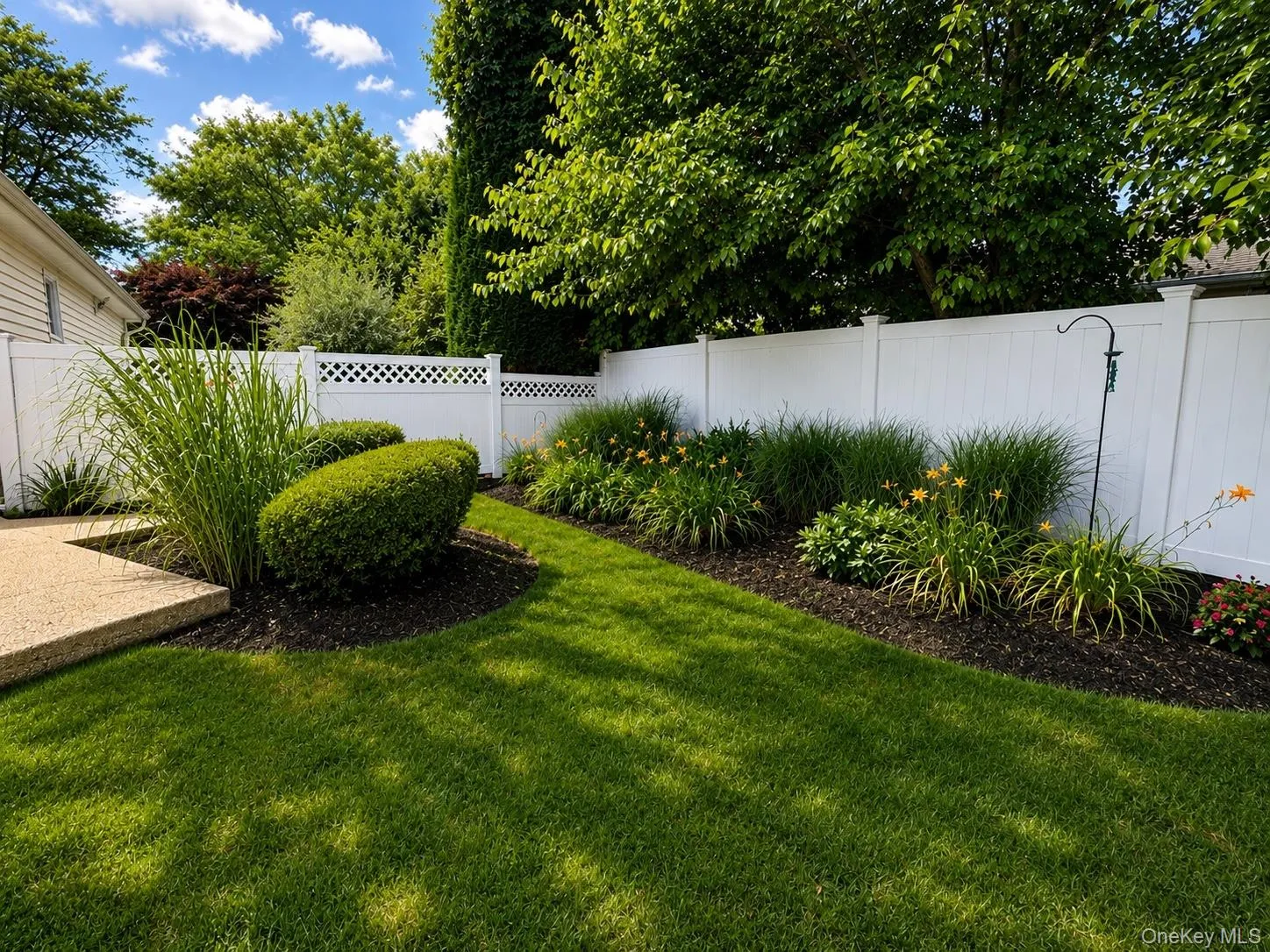 8 Penn Drive, Huntington, NY, 6 Bedrooms Bedrooms, 11 Rooms Rooms,5 BathroomsBathrooms,Residential,For Rent,Penn,0,1022708 8 Penn Drive, Huntington, NY, 6 Bedrooms Bedrooms, 11 Rooms Rooms,5 BathroomsBathrooms,Residential,For Rent,Penn,0,1022708