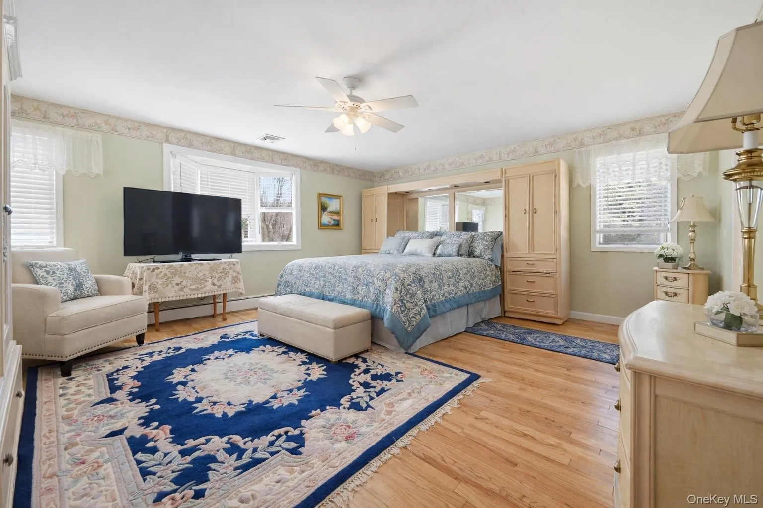 8 Penn Drive, Huntington, NY, 6 Bedrooms Bedrooms, 11 Rooms Rooms,5 BathroomsBathrooms,Residential,For Rent,Penn,0,1022708 8 Penn Drive, Huntington, NY, 6 Bedrooms Bedrooms, 11 Rooms Rooms,5 BathroomsBathrooms,Residential,For Rent,Penn,0,1022708