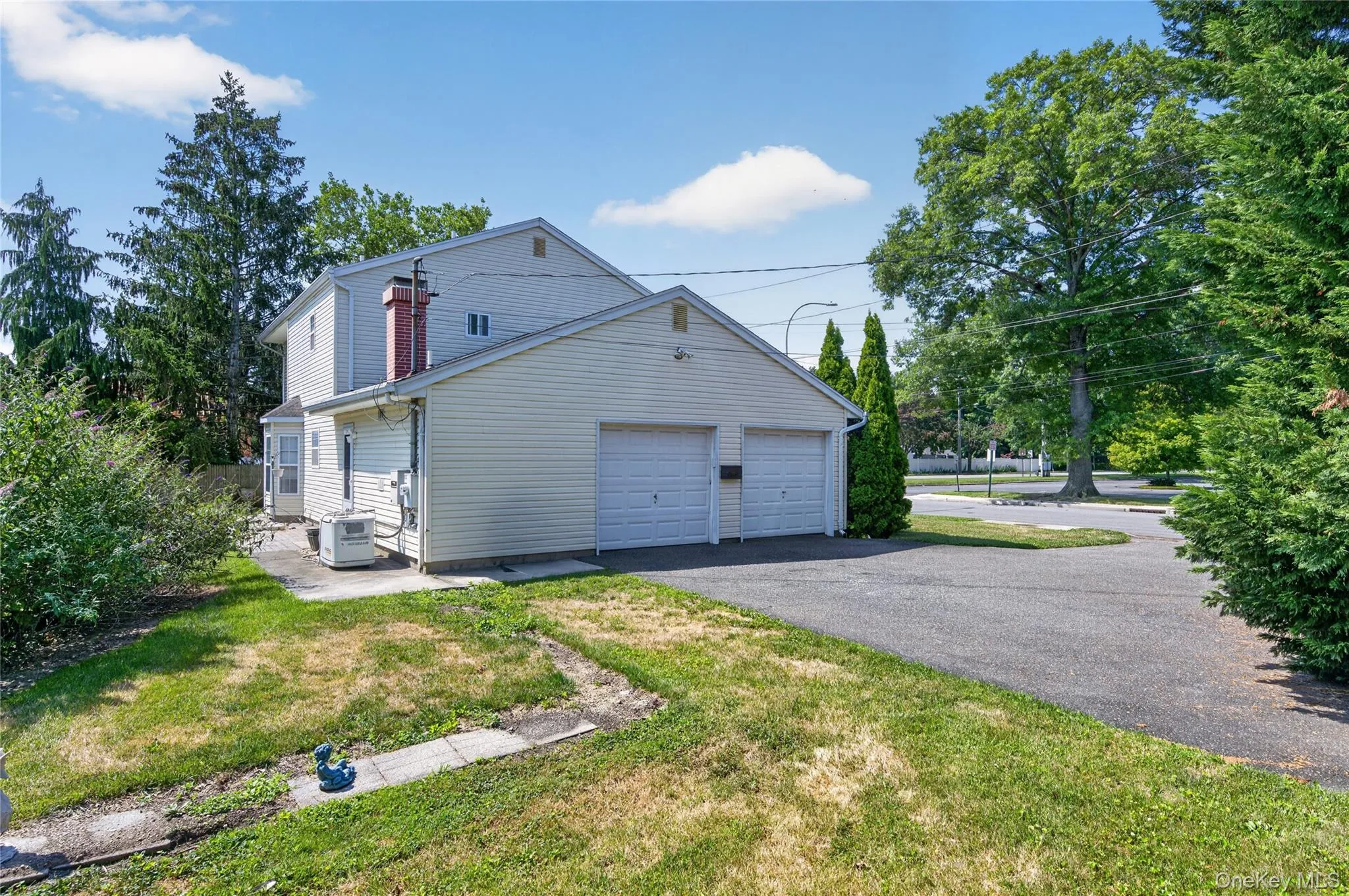 200 Saint Bridgets Lane, North Hempstead, NY, 4 Bedrooms Bedrooms, 10 Rooms Rooms,2 BathroomsBathrooms,Residential,For Rent,Saint Bridgets,0,1022711 200 Saint Bridgets Lane, North Hempstead, NY, 4 Bedrooms Bedrooms, 10 Rooms Rooms,2 BathroomsBathrooms,Residential,For Rent,Saint Bridgets,0,1022711