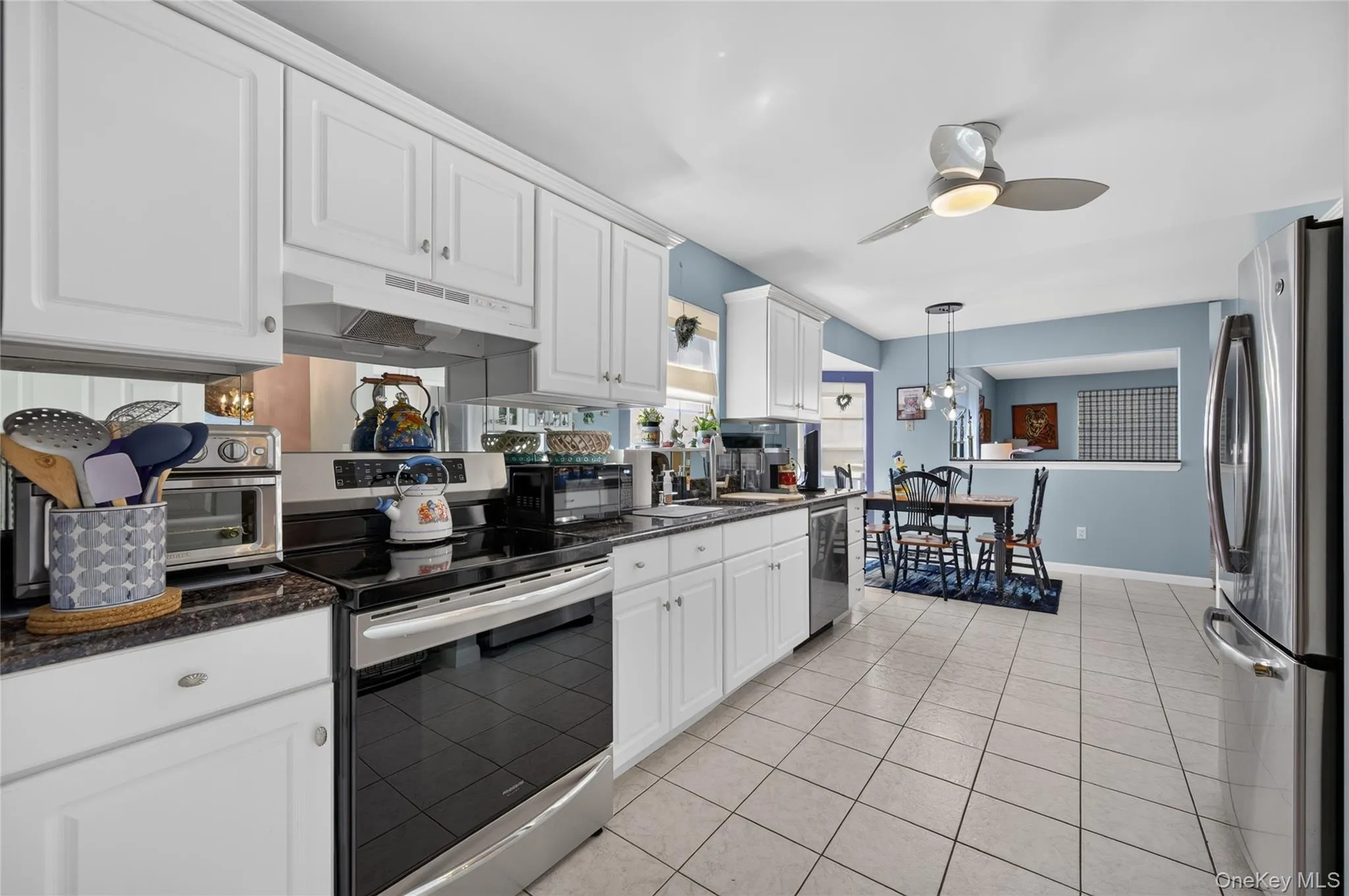 200 Saint Bridgets Lane, North Hempstead, NY, 4 Bedrooms Bedrooms, 10 Rooms Rooms,2 BathroomsBathrooms,Residential,For Rent,Saint Bridgets,0,1022711 200 Saint Bridgets Lane, North Hempstead, NY, 4 Bedrooms Bedrooms, 10 Rooms Rooms,2 BathroomsBathrooms,Residential,For Rent,Saint Bridgets,0,1022711