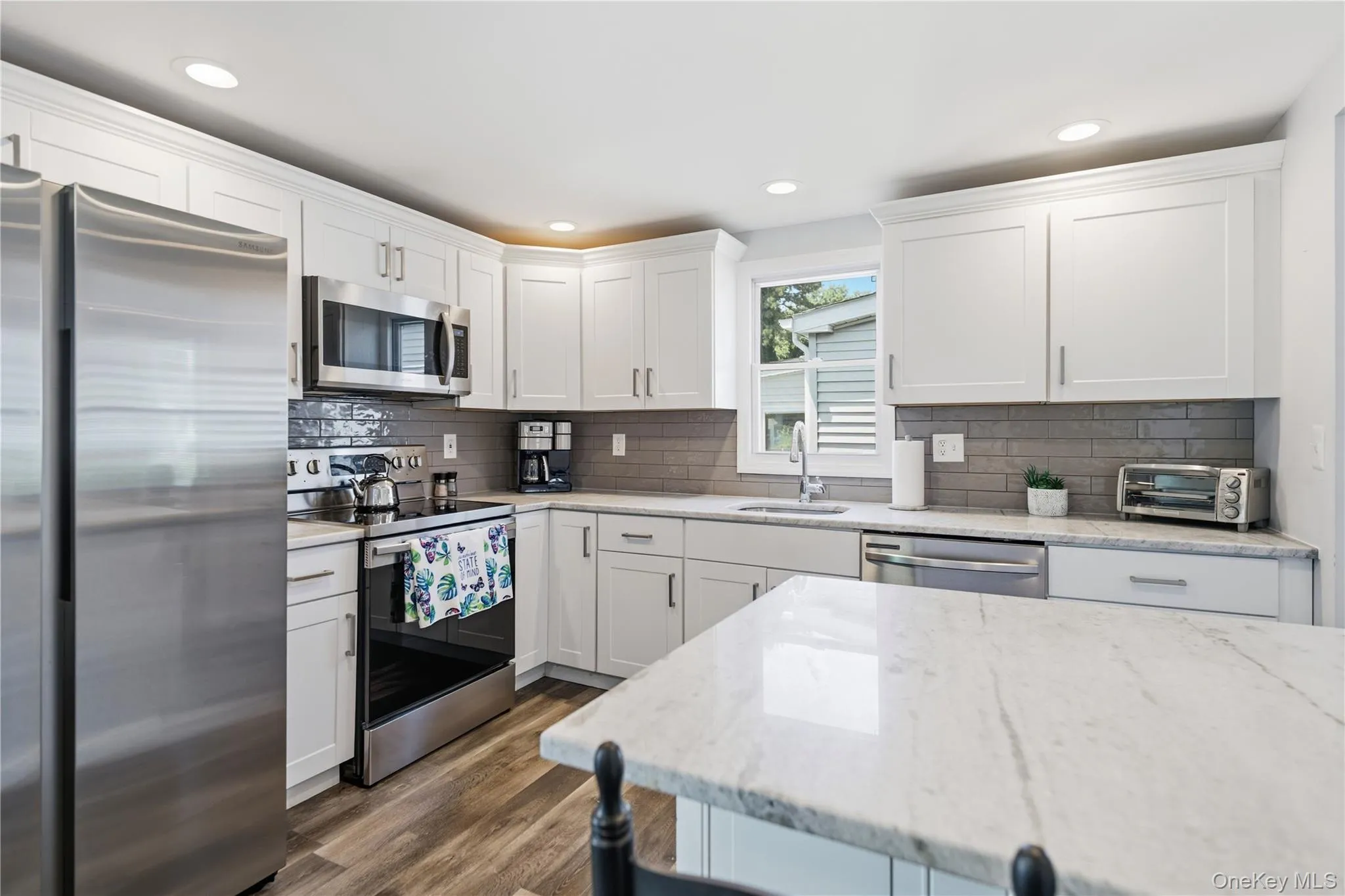 35 Village Circle, Brookhaven, NY, 2 Bedrooms Bedrooms, 5 Rooms Rooms,2 BathroomsBathrooms,Residential,For Rent,Village,0,1022713 35 Village Circle, Brookhaven, NY, 2 Bedrooms Bedrooms, 5 Rooms Rooms,2 BathroomsBathrooms,Residential,For Rent,Village,0,1022713
