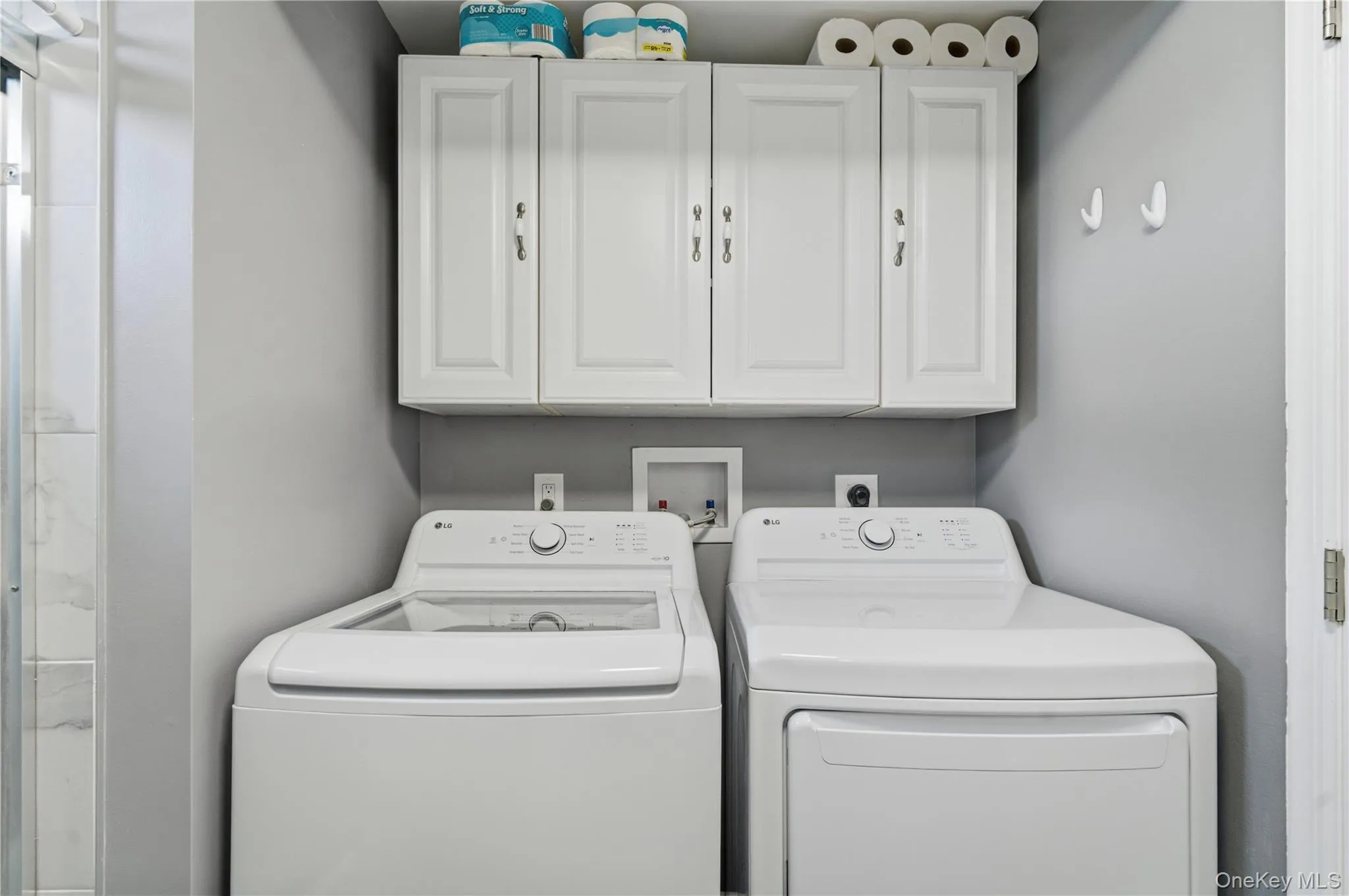 35 Village Circle, Brookhaven, NY, 2 Bedrooms Bedrooms, 5 Rooms Rooms,2 BathroomsBathrooms,Residential,For Rent,Village,0,1022713 35 Village Circle, Brookhaven, NY, 2 Bedrooms Bedrooms, 5 Rooms Rooms,2 BathroomsBathrooms,Residential,For Rent,Village,0,1022713