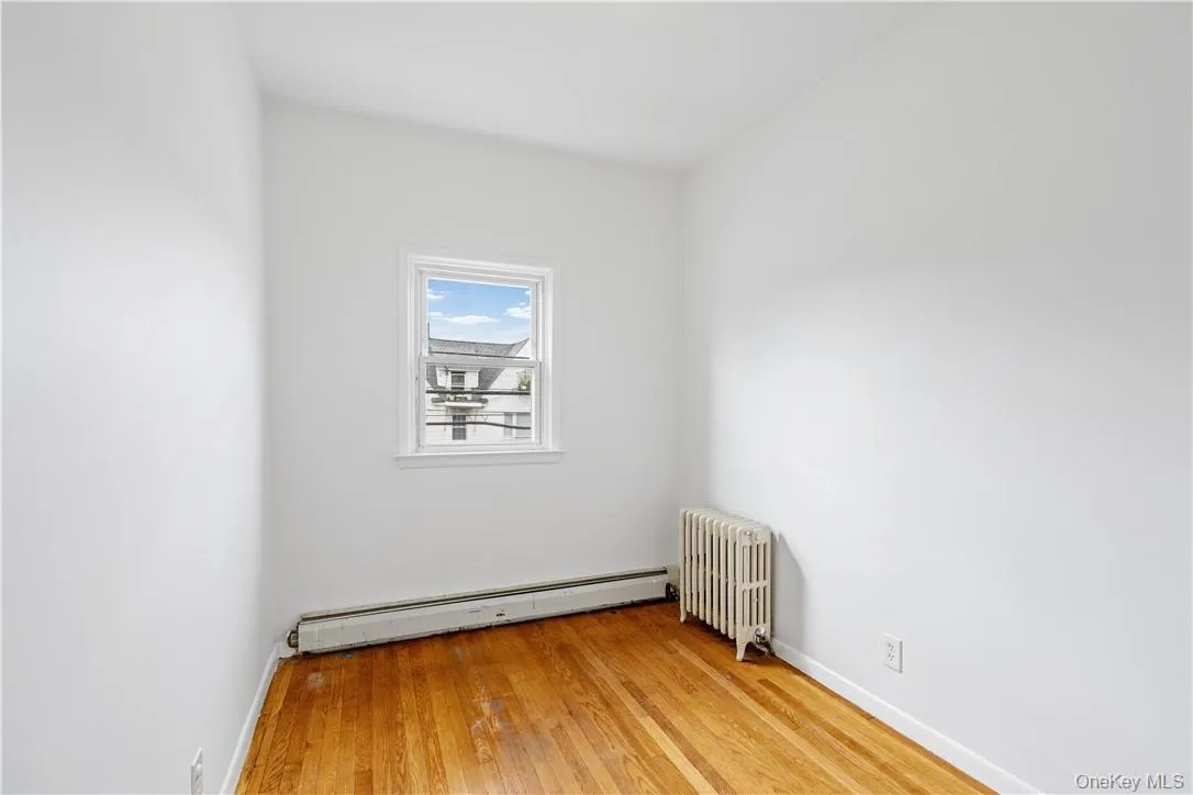 204 Saw Mill River Road, Greenburgh, NY, 3 Bedrooms Bedrooms, 6 Rooms Rooms,1 BathroomBathrooms,Residential Lease,For Rent,Saw Mill River,0,1022717 204 Saw Mill River Road, Greenburgh, NY, 3 Bedrooms Bedrooms, 6 Rooms Rooms,1 BathroomBathrooms,Residential Lease,For Rent,Saw Mill River,0,1022717