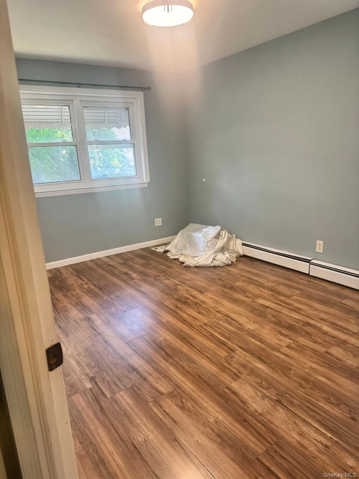 25023 88th Road, New York, NY, 4 Bedrooms Bedrooms, 6 Rooms Rooms,1 BathroomBathrooms,Residential Lease,For Rent,88th,0,1022718 25023 88th Road, New York, NY, 4 Bedrooms Bedrooms, 6 Rooms Rooms,1 BathroomBathrooms,Residential Lease,For Rent,88th,0,1022718