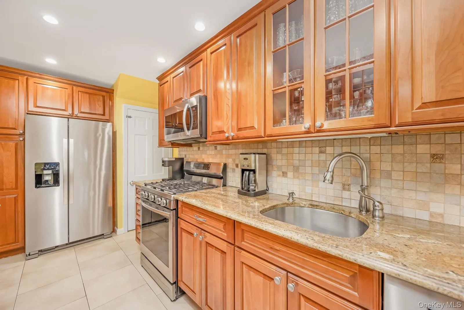 65-19 78th Street, New York, NY, 3 Bedrooms Bedrooms, 8 Rooms Rooms,1 BathroomBathrooms,Residential,For Rent,78th,0,1022719 65-19 78th Street, New York, NY, 3 Bedrooms Bedrooms, 8 Rooms Rooms,1 BathroomBathrooms,Residential,For Rent,78th,0,1022719
