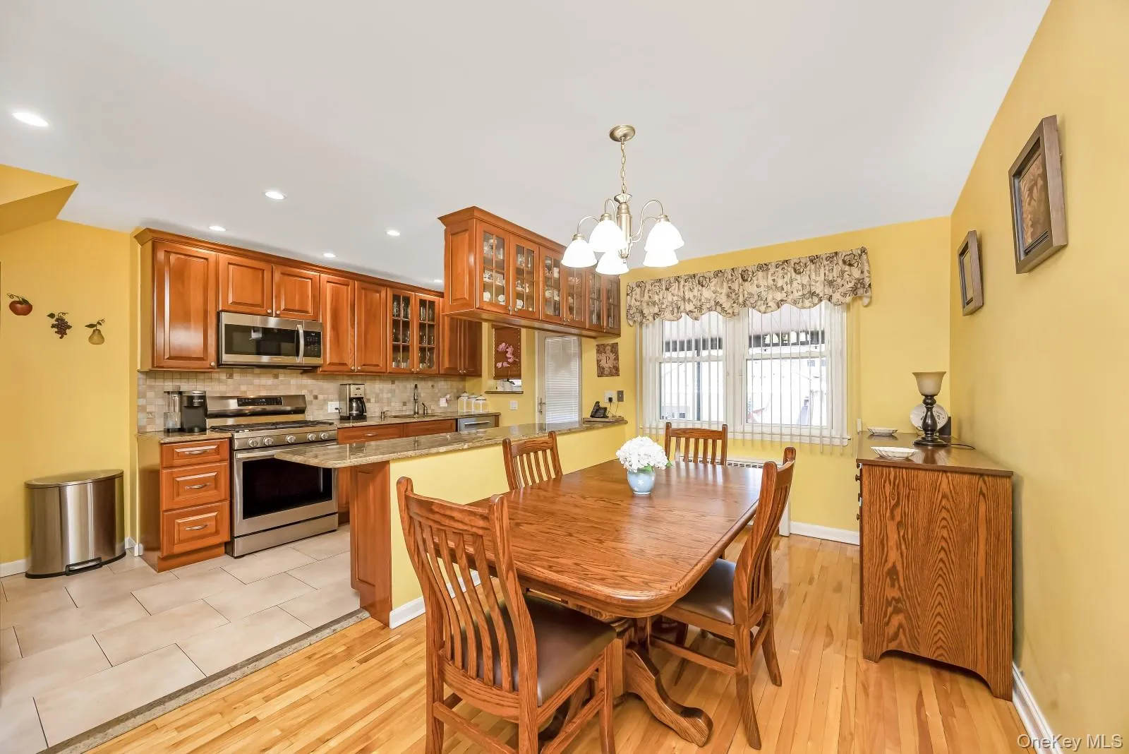 65-19 78th Street, New York, NY, 3 Bedrooms Bedrooms, 8 Rooms Rooms,1 BathroomBathrooms,Residential,For Rent,78th,0,1022719 65-19 78th Street, New York, NY, 3 Bedrooms Bedrooms, 8 Rooms Rooms,1 BathroomBathrooms,Residential,For Rent,78th,0,1022719