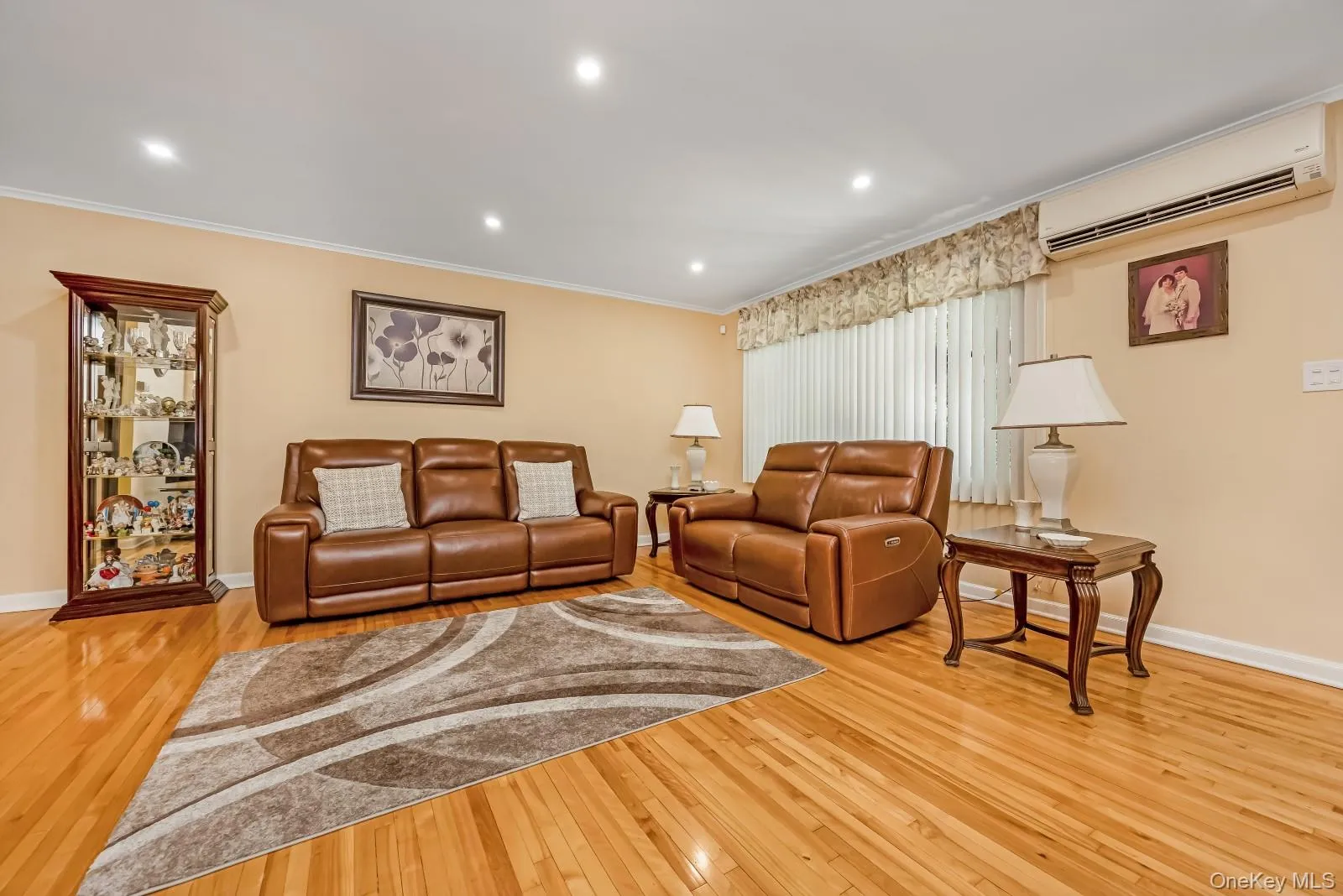 65-19 78th Street, New York, NY, 3 Bedrooms Bedrooms, 8 Rooms Rooms,1 BathroomBathrooms,Residential,For Rent,78th,0,1022719 65-19 78th Street, New York, NY, 3 Bedrooms Bedrooms, 8 Rooms Rooms,1 BathroomBathrooms,Residential,For Rent,78th,0,1022719