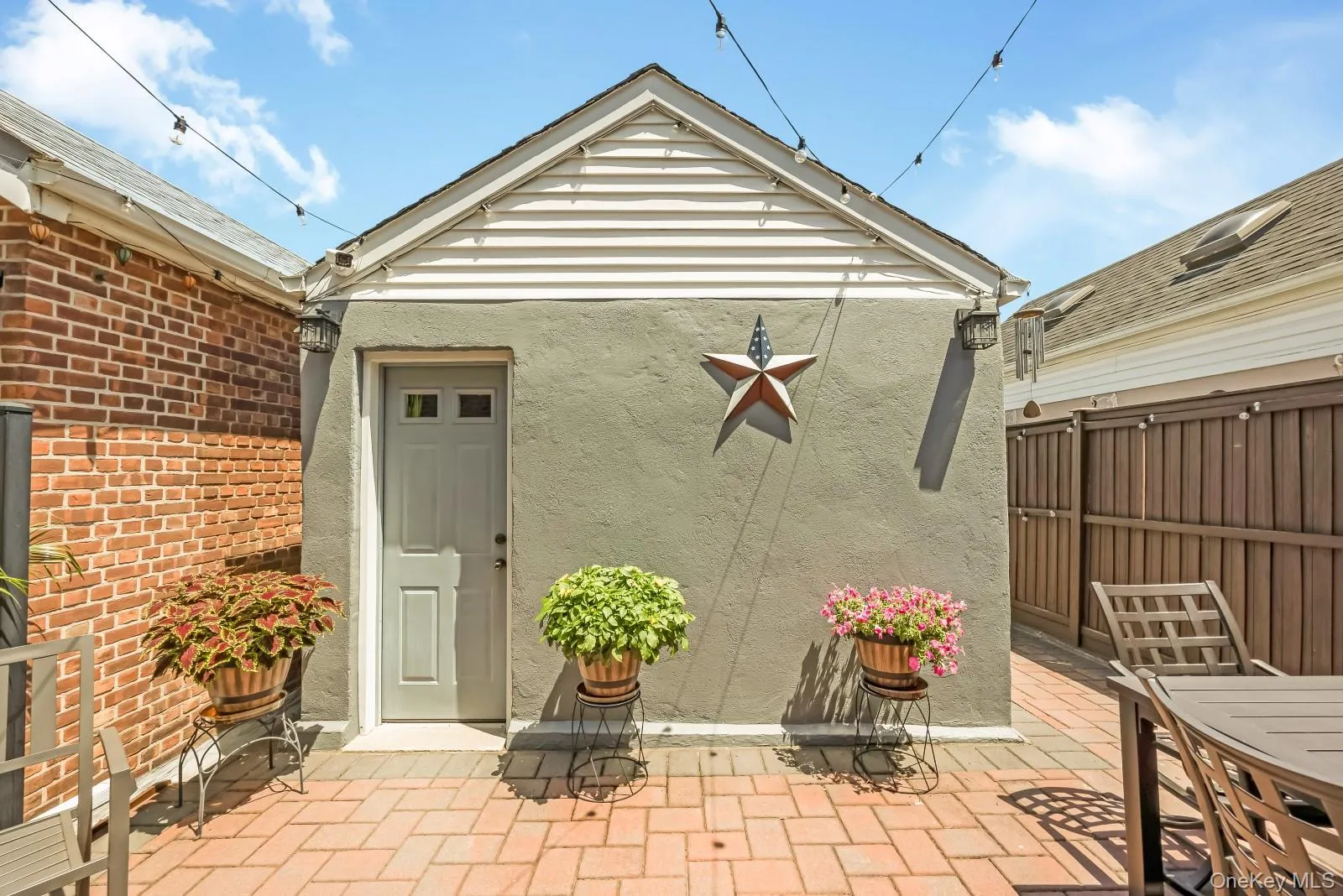 65-19 78th Street, New York, NY, 3 Bedrooms Bedrooms, 8 Rooms Rooms,1 BathroomBathrooms,Residential,For Rent,78th,0,1022719 65-19 78th Street, New York, NY, 3 Bedrooms Bedrooms, 8 Rooms Rooms,1 BathroomBathrooms,Residential,For Rent,78th,0,1022719