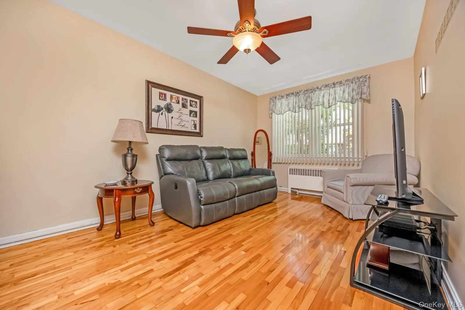 65-19 78th Street, New York, NY, 3 Bedrooms Bedrooms, 8 Rooms Rooms,1 BathroomBathrooms,Residential,For Rent,78th,0,1022719 65-19 78th Street, New York, NY, 3 Bedrooms Bedrooms, 8 Rooms Rooms,1 BathroomBathrooms,Residential,For Rent,78th,0,1022719