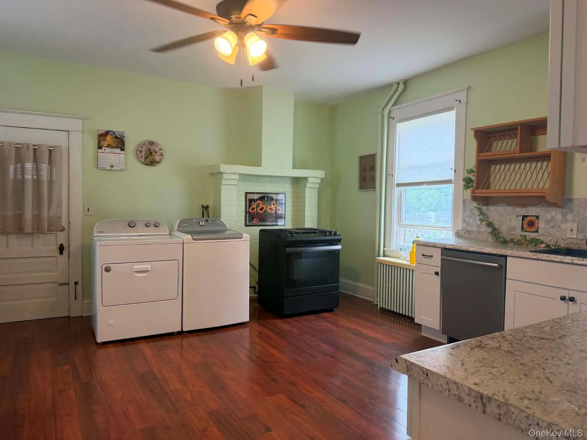 12 Parry Avenue, Highlands, NY, 1 Bedroom Bedrooms, 6 Rooms Rooms,1 BathroomBathrooms,Residential Lease,For Rent,Parry,0,1022722 12 Parry Avenue, Highlands, NY, 1 Bedroom Bedrooms, 6 Rooms Rooms,1 BathroomBathrooms,Residential Lease,For Rent,Parry,0,1022722