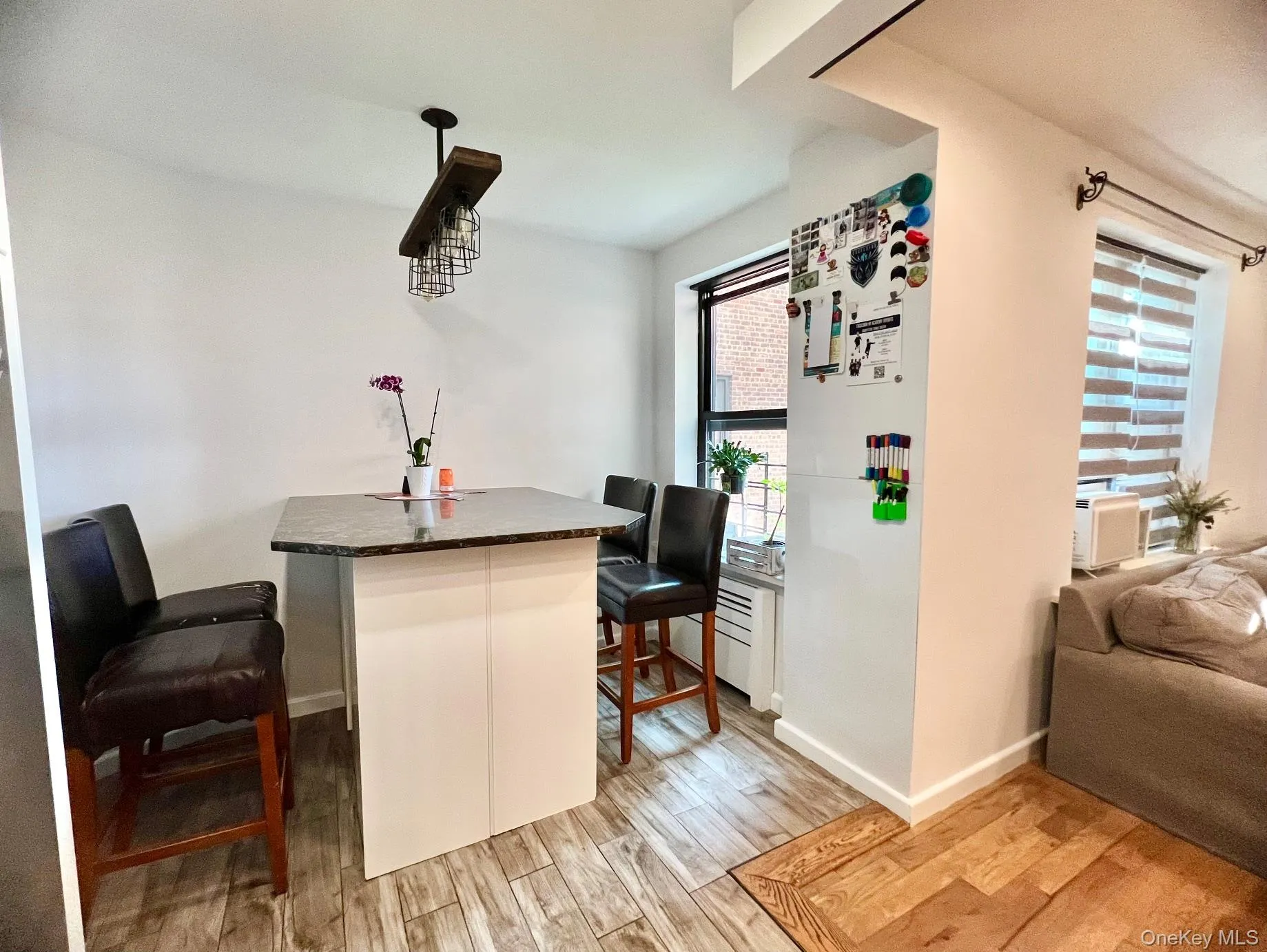 83-30 98th Street, New York, NY, 2 Bedrooms Bedrooms, 4 Rooms Rooms,1 BathroomBathrooms,Residential,For Rent,98th,0,1022731 83-30 98th Street, New York, NY, 2 Bedrooms Bedrooms, 4 Rooms Rooms,1 BathroomBathrooms,Residential,For Rent,98th,0,1022731