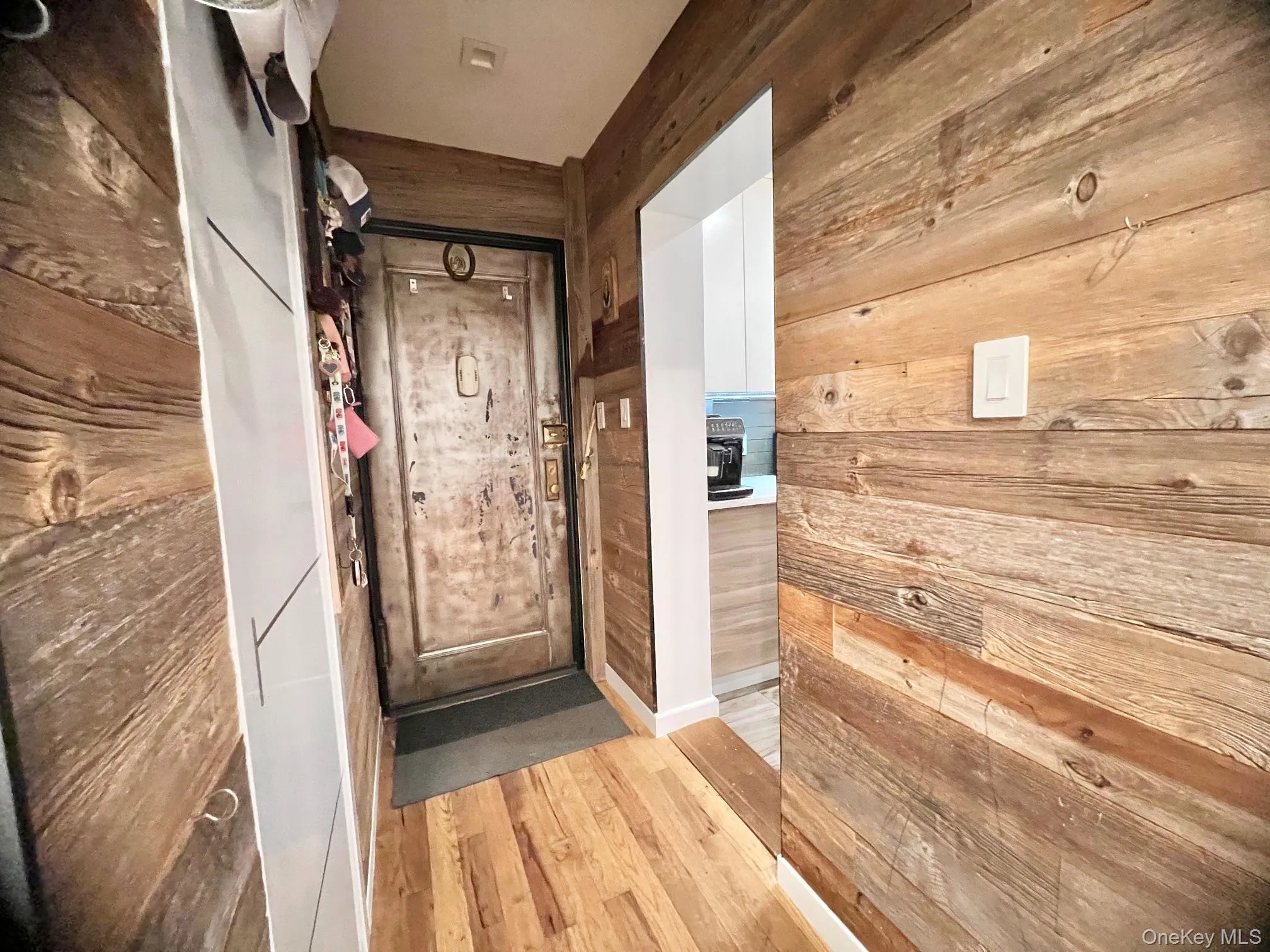 83-30 98th Street, New York, NY, 2 Bedrooms Bedrooms, 4 Rooms Rooms,1 BathroomBathrooms,Residential,For Rent,98th,0,1022731 83-30 98th Street, New York, NY, 2 Bedrooms Bedrooms, 4 Rooms Rooms,1 BathroomBathrooms,Residential,For Rent,98th,0,1022731