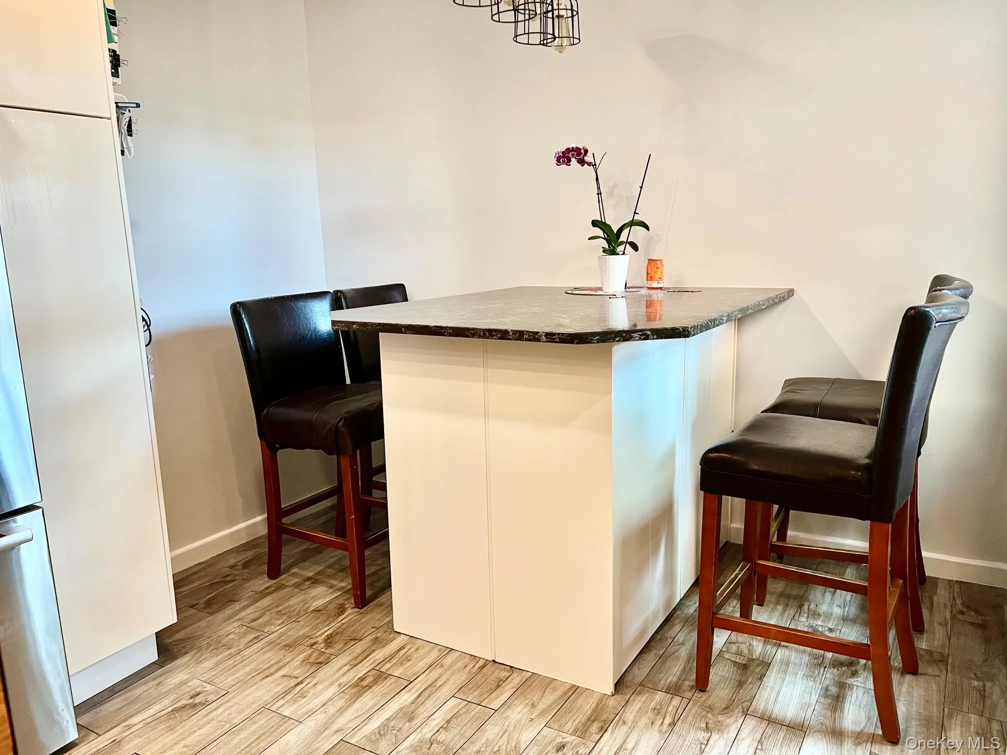 83-30 98th Street, New York, NY, 2 Bedrooms Bedrooms, 4 Rooms Rooms,1 BathroomBathrooms,Residential,For Rent,98th,0,1022731 83-30 98th Street, New York, NY, 2 Bedrooms Bedrooms, 4 Rooms Rooms,1 BathroomBathrooms,Residential,For Rent,98th,0,1022731