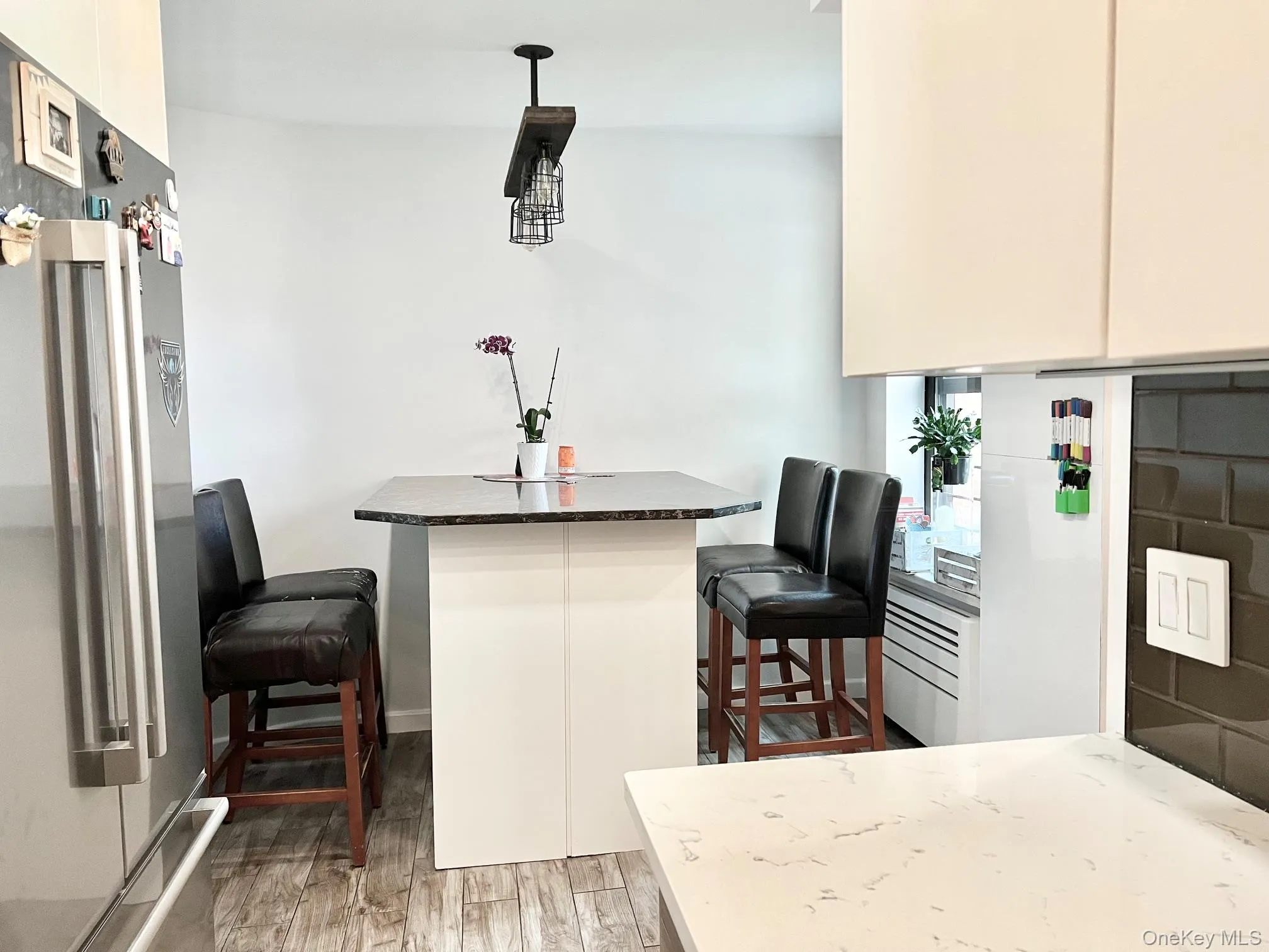 83-30 98th Street, New York, NY, 2 Bedrooms Bedrooms, 4 Rooms Rooms,1 BathroomBathrooms,Residential,For Rent,98th,0,1022731 83-30 98th Street, New York, NY, 2 Bedrooms Bedrooms, 4 Rooms Rooms,1 BathroomBathrooms,Residential,For Rent,98th,0,1022731