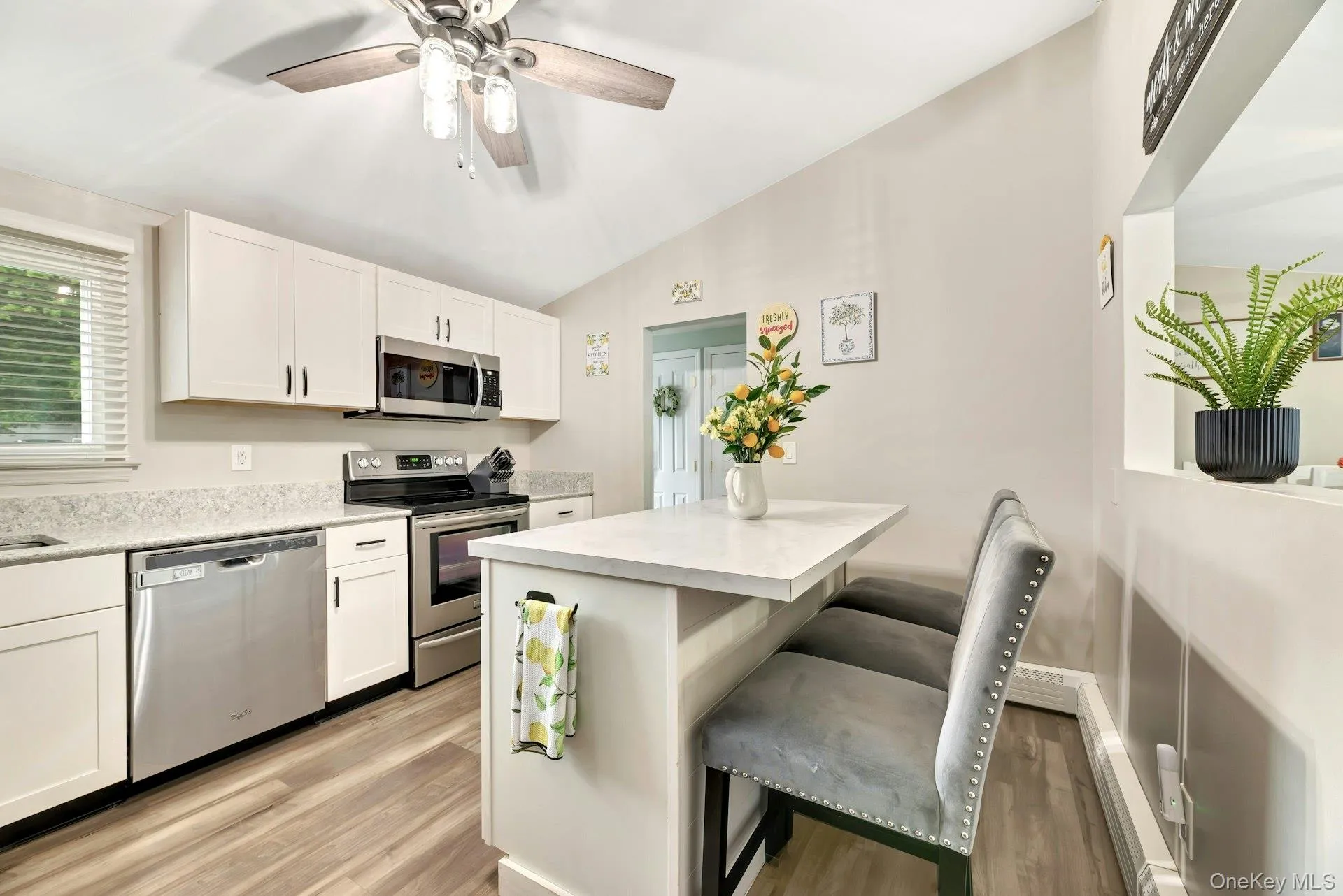 75 Presford Drive, Brookhaven, NY, 4 Bedrooms Bedrooms, 7 Rooms Rooms,2 BathroomsBathrooms,Residential,For Rent,Presford Drive,0,1022740 75 Presford Drive, Brookhaven, NY, 4 Bedrooms Bedrooms, 7 Rooms Rooms,2 BathroomsBathrooms,Residential,For Rent,Presford Drive,0,1022740