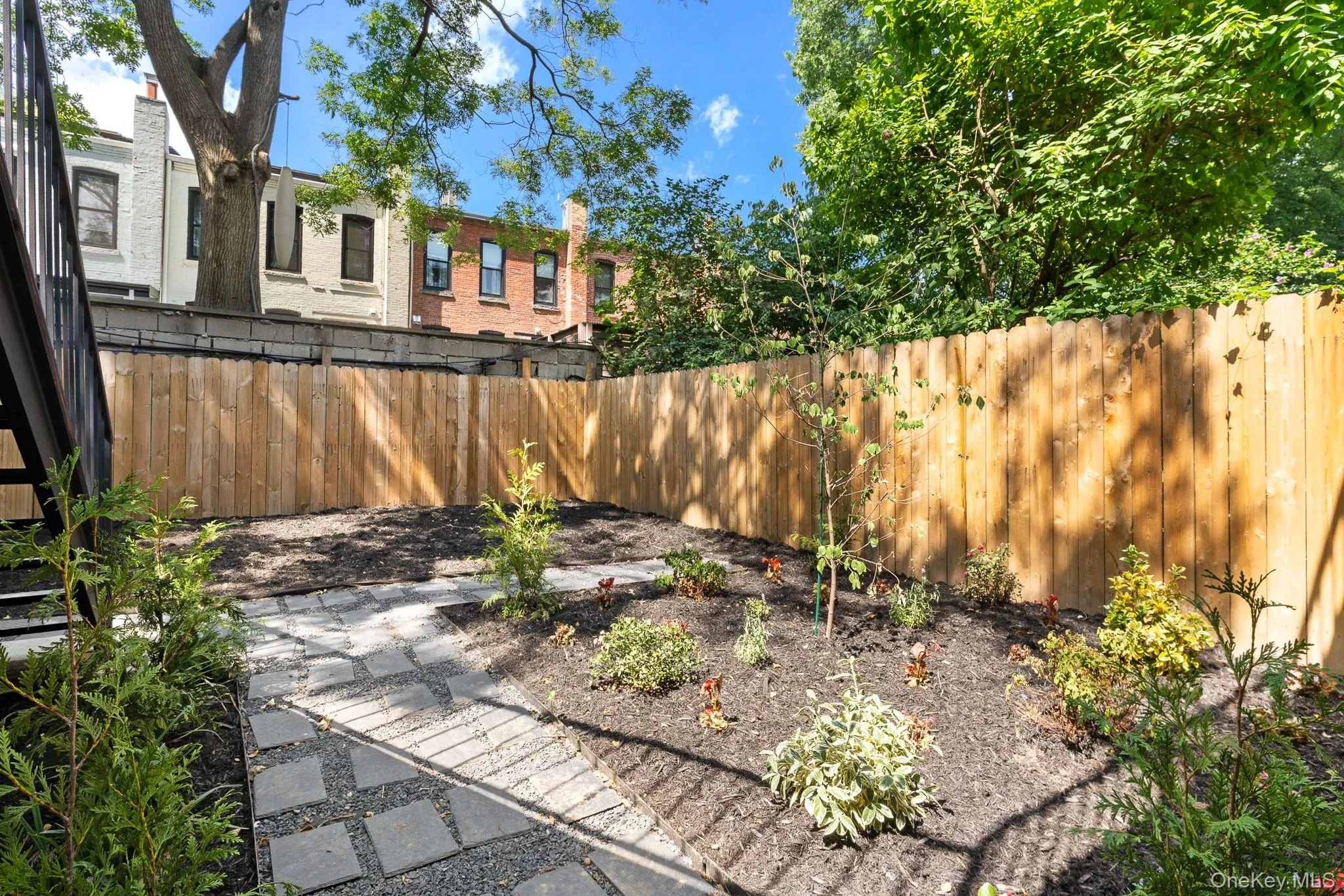 175 Rutland Road, New York, NY, 4 Bedrooms Bedrooms, 8 Rooms Rooms,3 BathroomsBathrooms,Residential,For Rent,Rutland,0,1022741 175 Rutland Road, New York, NY, 4 Bedrooms Bedrooms, 8 Rooms Rooms,3 BathroomsBathrooms,Residential,For Rent,Rutland,0,1022741