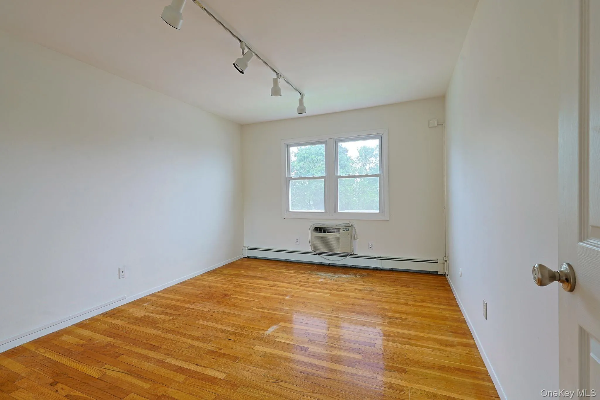 6 Alpine Drive, Wappinger, NY, 1 Bedroom Bedrooms, 2 Rooms Rooms,1 BathroomBathrooms,Residential Lease,For Rent,Alpine Drive,0,1022745 6 Alpine Drive, Wappinger, NY, 1 Bedroom Bedrooms, 2 Rooms Rooms,1 BathroomBathrooms,Residential Lease,For Rent,Alpine Drive,0,1022745