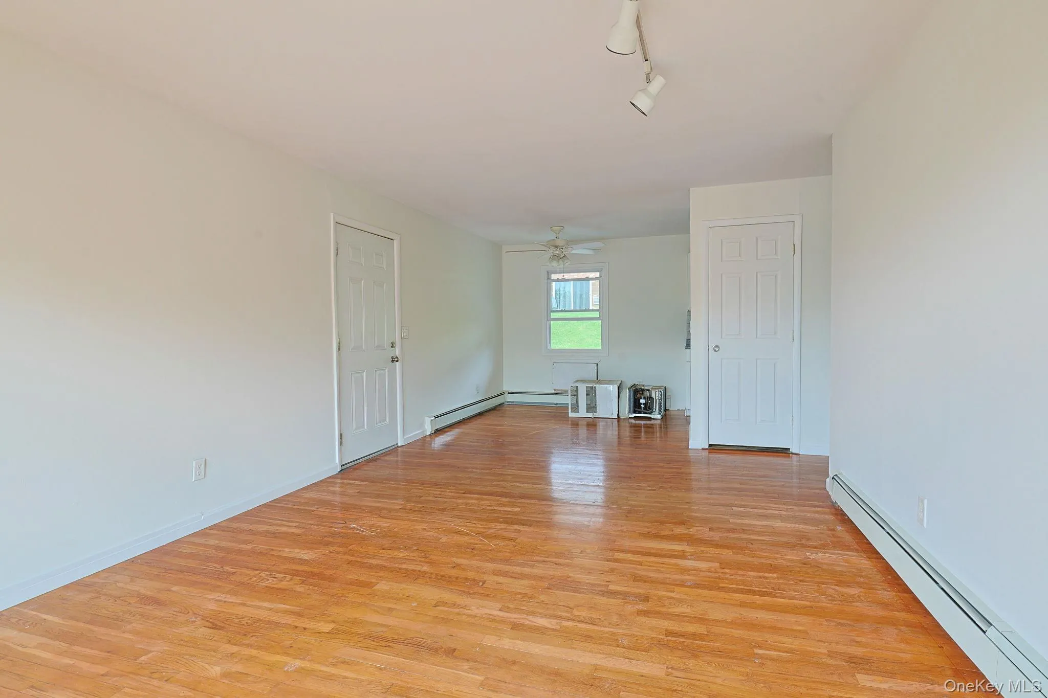 6 Alpine Drive, Wappinger, NY, 1 Bedroom Bedrooms, 2 Rooms Rooms,1 BathroomBathrooms,Residential Lease,For Rent,Alpine Drive,0,1022745 6 Alpine Drive, Wappinger, NY, 1 Bedroom Bedrooms, 2 Rooms Rooms,1 BathroomBathrooms,Residential Lease,For Rent,Alpine Drive,0,1022745