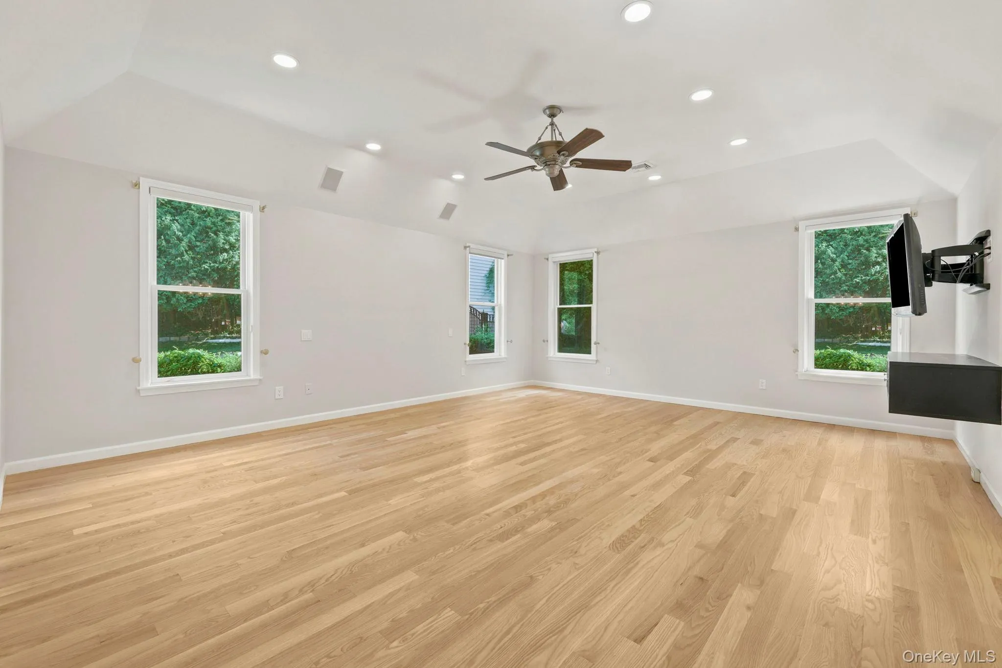 44 Beach Road, Ossining, NY, 3 Bedrooms Bedrooms, 10 Rooms Rooms,2 BathroomsBathrooms,Residential,For Rent,Beach,0,1022746 44 Beach Road, Ossining, NY, 3 Bedrooms Bedrooms, 10 Rooms Rooms,2 BathroomsBathrooms,Residential,For Rent,Beach,0,1022746