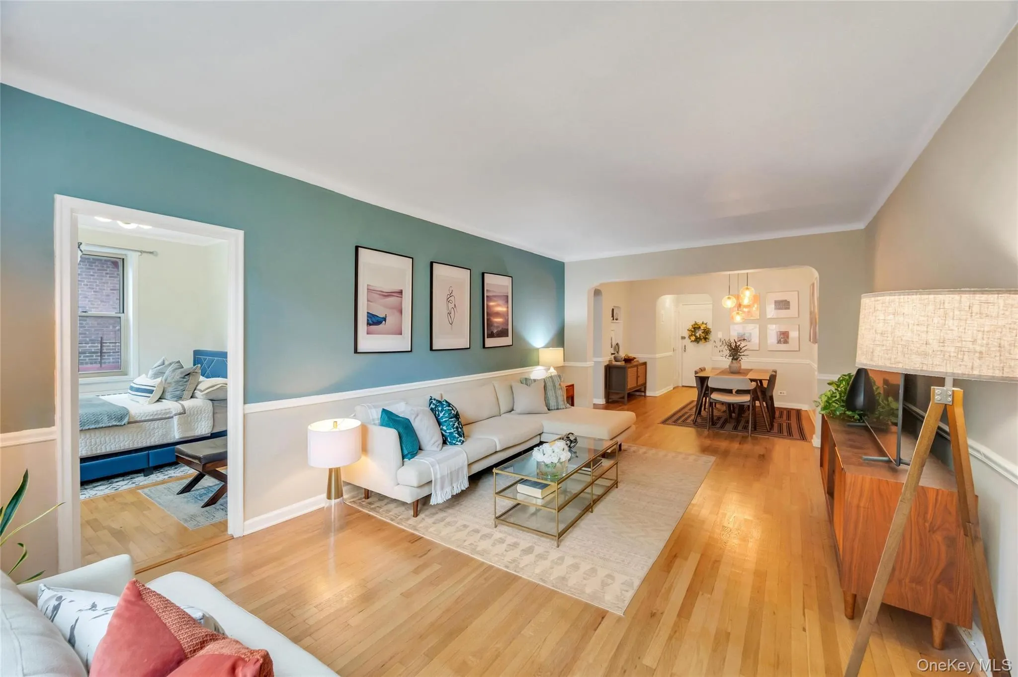 63-61 99th St, New York, NY, 2 Bedrooms Bedrooms, 7 Rooms Rooms,1 BathroomBathrooms,Residential,For Rent,99th St,0,1022748 63-61 99th St, New York, NY, 2 Bedrooms Bedrooms, 7 Rooms Rooms,1 BathroomBathrooms,Residential,For Rent,99th St,0,1022748