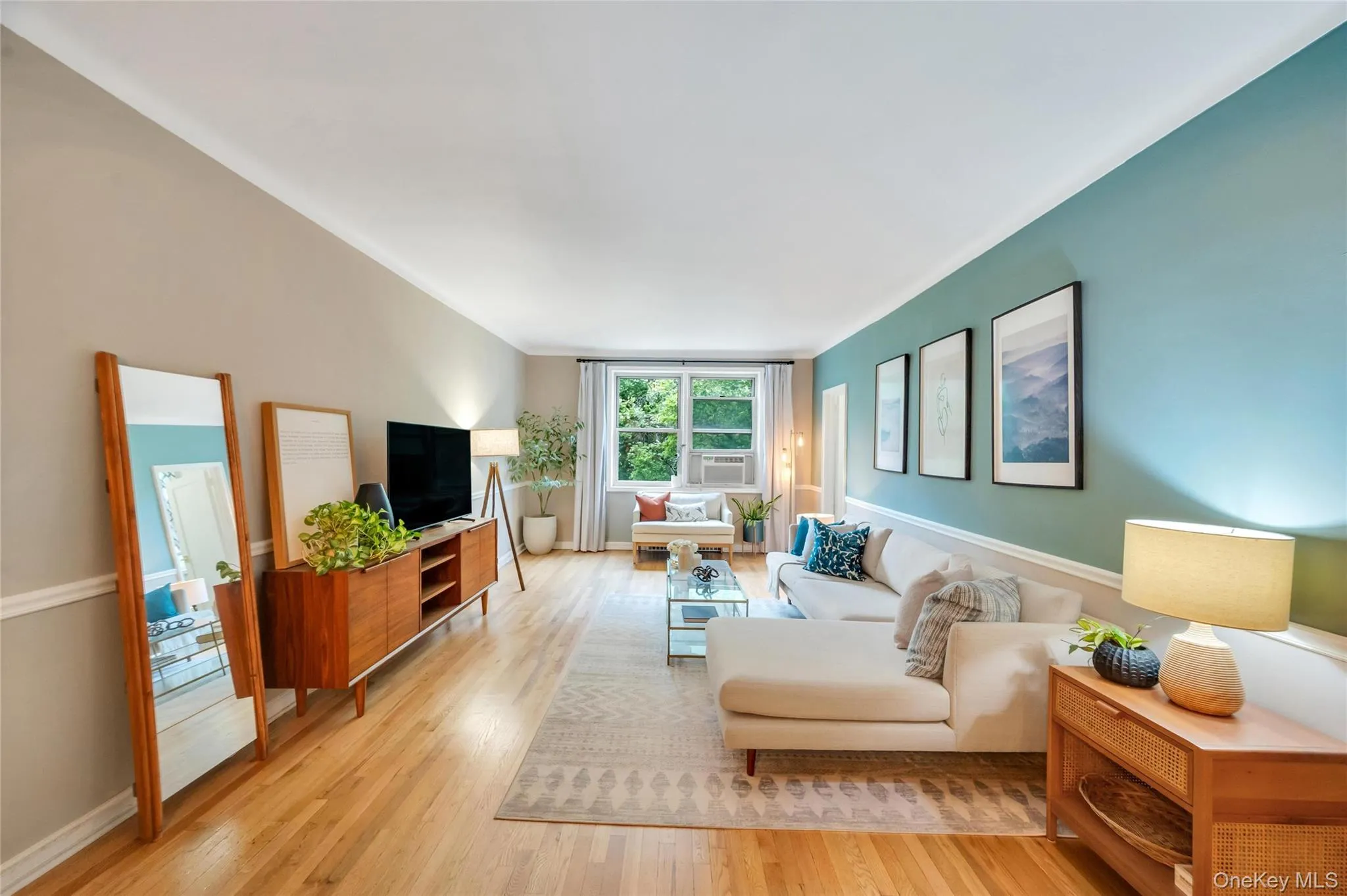 63-61 99th St, New York, NY, 2 Bedrooms Bedrooms, 7 Rooms Rooms,1 BathroomBathrooms,Residential,For Rent,99th St,0,1022748 63-61 99th St, New York, NY, 2 Bedrooms Bedrooms, 7 Rooms Rooms,1 BathroomBathrooms,Residential,For Rent,99th St,0,1022748