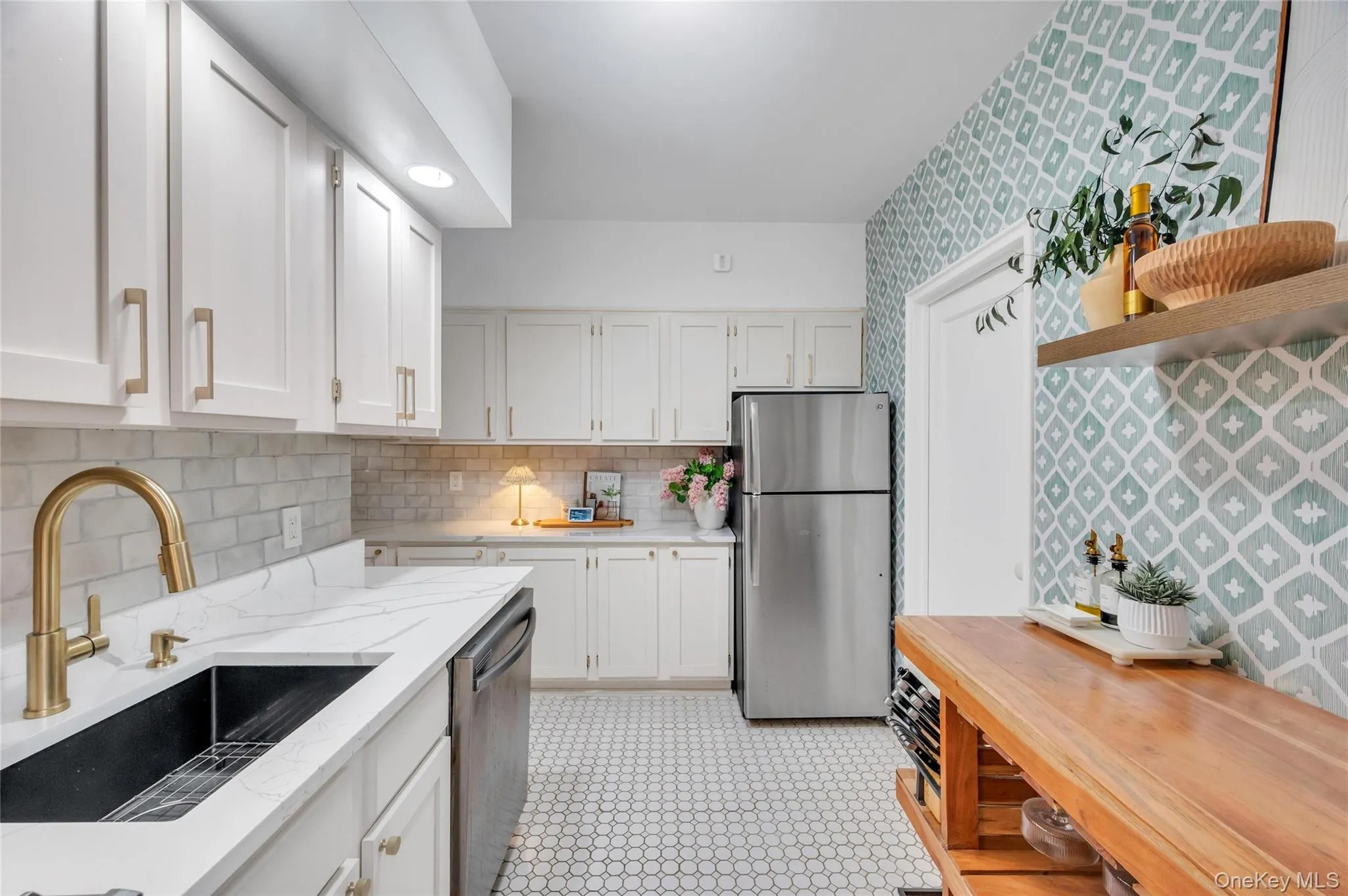 63-61 99th St, New York, NY, 2 Bedrooms Bedrooms, 7 Rooms Rooms,1 BathroomBathrooms,Residential,For Rent,99th St,0,1022748 63-61 99th St, New York, NY, 2 Bedrooms Bedrooms, 7 Rooms Rooms,1 BathroomBathrooms,Residential,For Rent,99th St,0,1022748