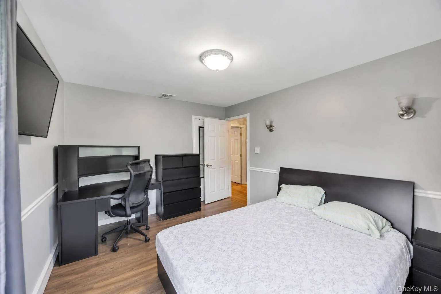 49 Village Drive, Oyster Bay, NY, 4 Bedrooms Bedrooms, 10 Rooms Rooms,3 BathroomsBathrooms,Residential,For Rent,Village,0,1022753 49 Village Drive, Oyster Bay, NY, 4 Bedrooms Bedrooms, 10 Rooms Rooms,3 BathroomsBathrooms,Residential,For Rent,Village,0,1022753