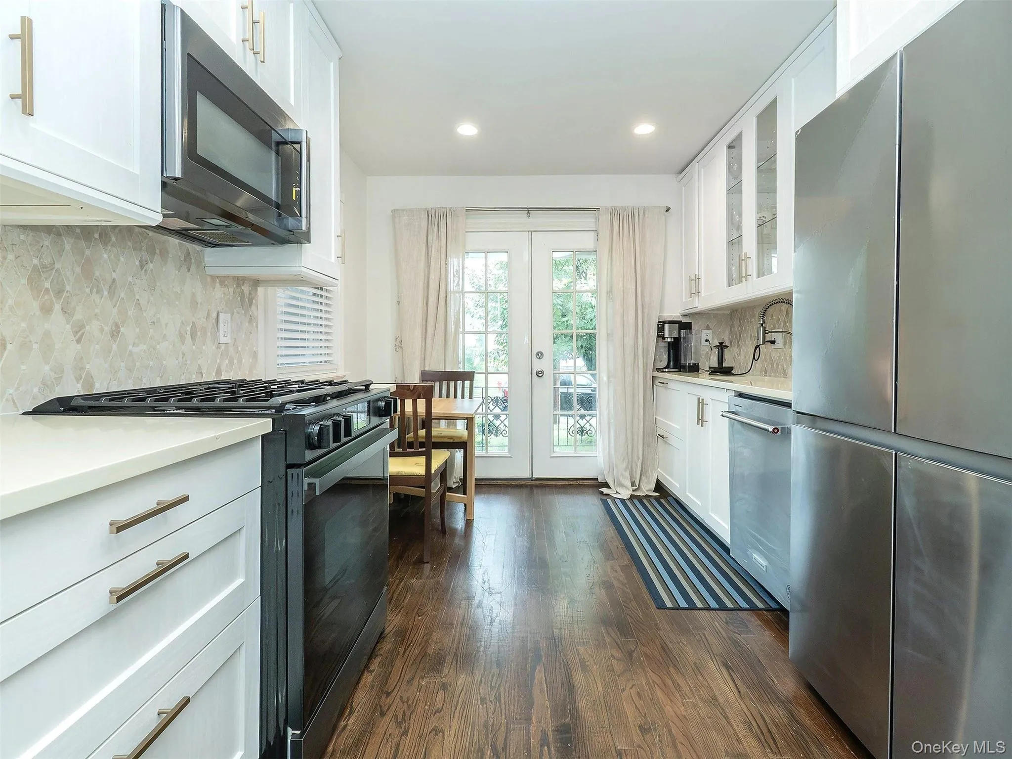 37 Dunwood Road, North Hempstead, NY, 3 Bedrooms Bedrooms, 6 Rooms Rooms,2 BathroomsBathrooms,Residential Lease,For Rent,Dunwood,0,1022754 37 Dunwood Road, North Hempstead, NY, 3 Bedrooms Bedrooms, 6 Rooms Rooms,2 BathroomsBathrooms,Residential Lease,For Rent,Dunwood,0,1022754
