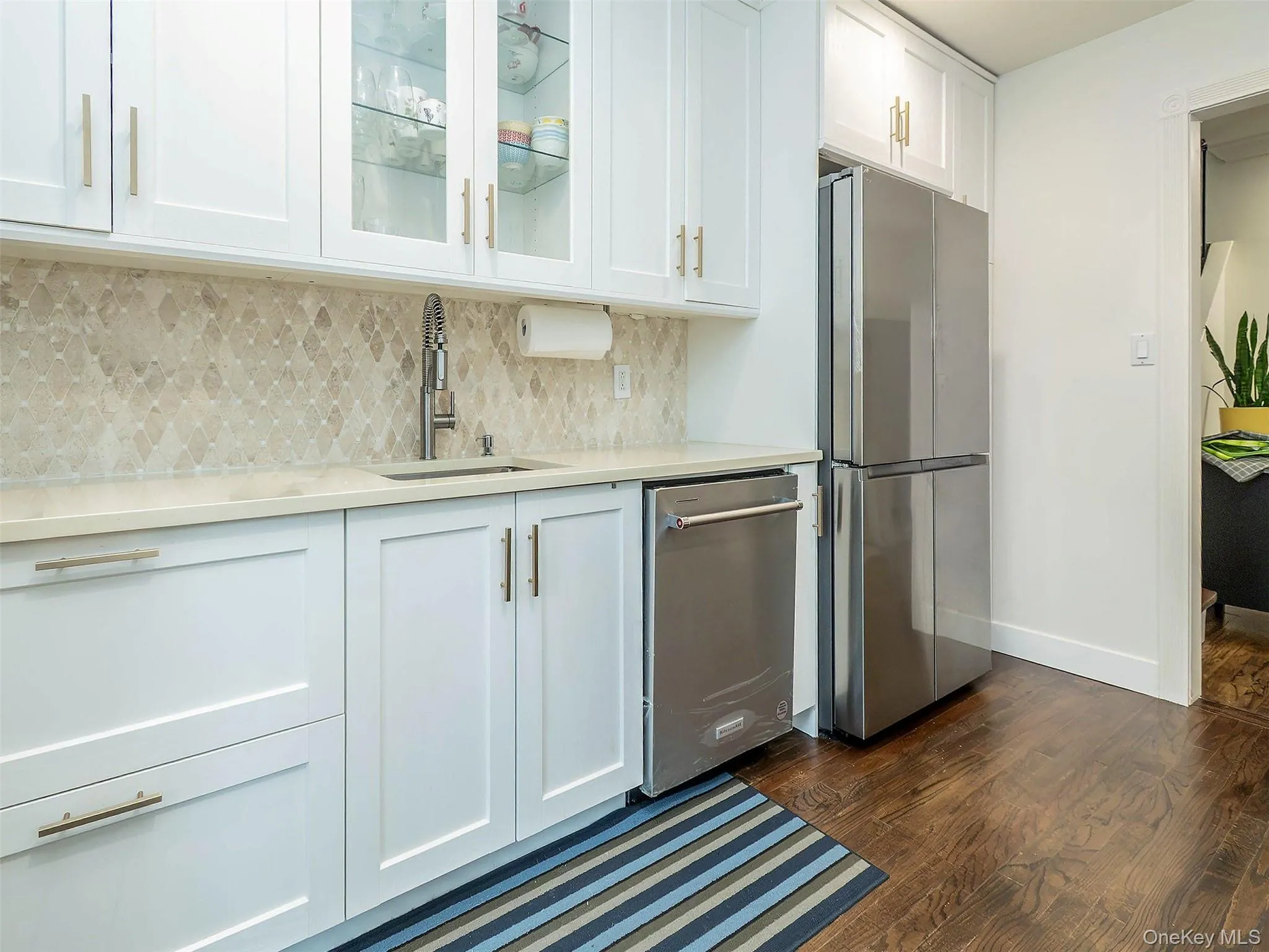 37 Dunwood Road, North Hempstead, NY, 3 Bedrooms Bedrooms, 6 Rooms Rooms,2 BathroomsBathrooms,Residential Lease,For Rent,Dunwood,0,1022754 37 Dunwood Road, North Hempstead, NY, 3 Bedrooms Bedrooms, 6 Rooms Rooms,2 BathroomsBathrooms,Residential Lease,For Rent,Dunwood,0,1022754