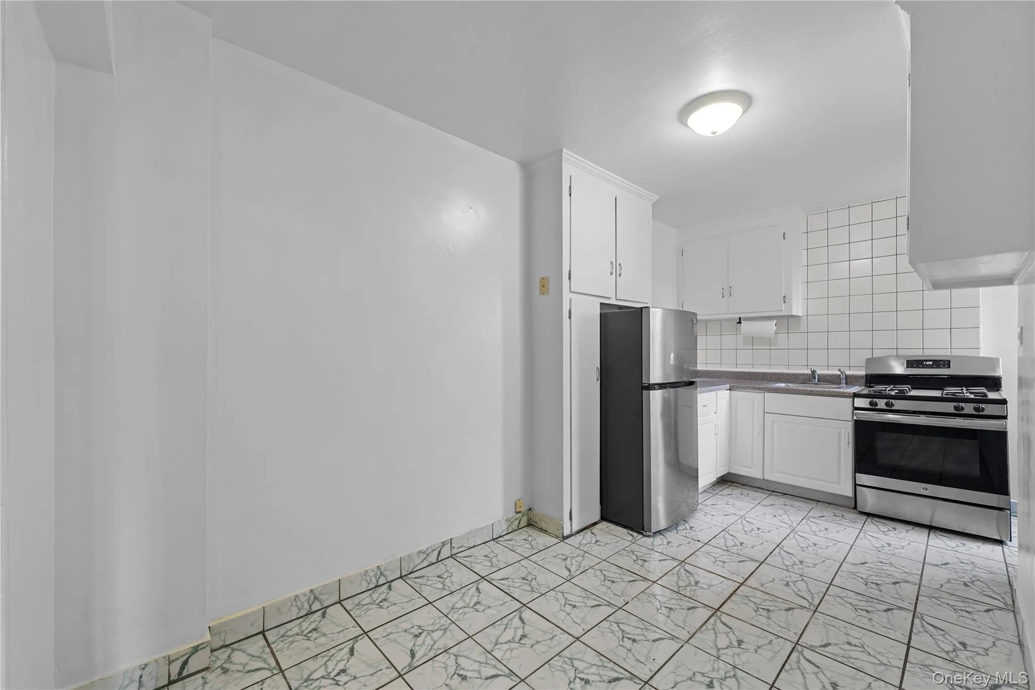 3726 87TH ST, New York, NY, 1 Bedroom Bedrooms, 8 Rooms Rooms,1 BathroomBathrooms,Residential,For Rent,87TH ST,0,1022759 3726 87TH ST, New York, NY, 1 Bedroom Bedrooms, 8 Rooms Rooms,1 BathroomBathrooms,Residential,For Rent,87TH ST,0,1022759