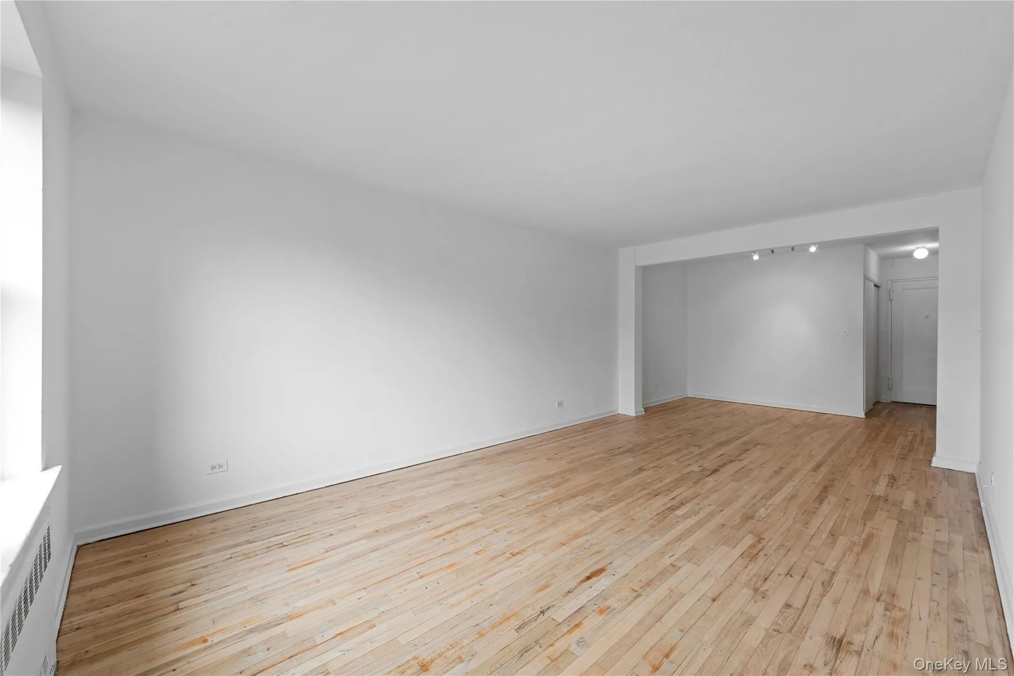 3726 87TH ST, New York, NY, 1 Bedroom Bedrooms, 8 Rooms Rooms,1 BathroomBathrooms,Residential,For Rent,87TH ST,0,1022759 3726 87TH ST, New York, NY, 1 Bedroom Bedrooms, 8 Rooms Rooms,1 BathroomBathrooms,Residential,For Rent,87TH ST,0,1022759
