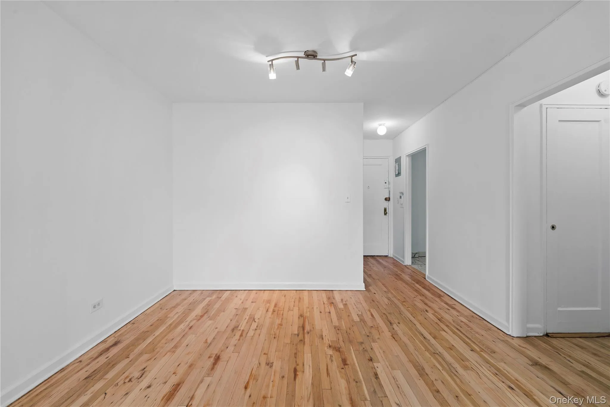3726 87TH ST, New York, NY, 1 Bedroom Bedrooms, 8 Rooms Rooms,1 BathroomBathrooms,Residential,For Rent,87TH ST,0,1022759 3726 87TH ST, New York, NY, 1 Bedroom Bedrooms, 8 Rooms Rooms,1 BathroomBathrooms,Residential,For Rent,87TH ST,0,1022759
