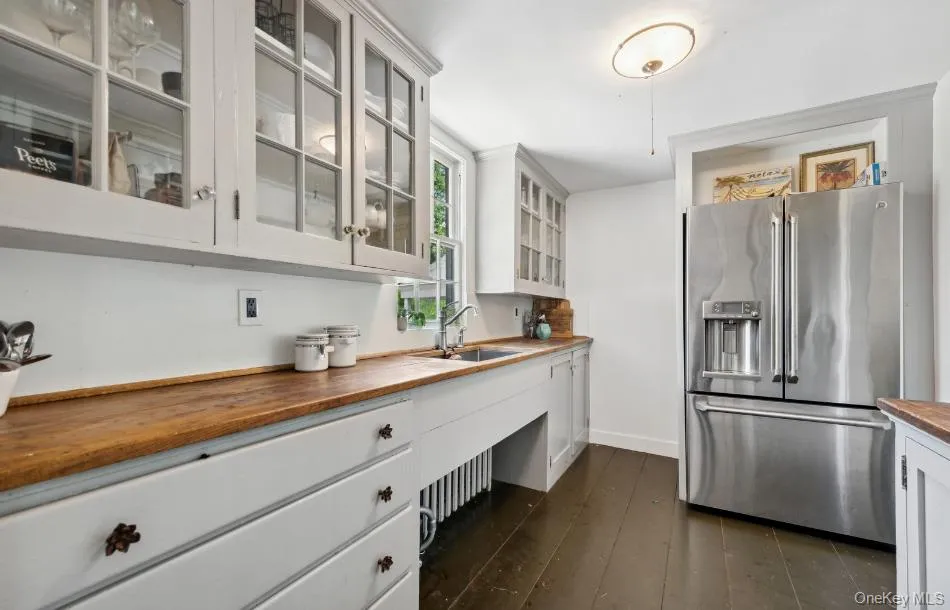 38 Landing Meadow Road, Smithtown, NY, 7 Bedrooms Bedrooms, 17 Rooms Rooms,5 BathroomsBathrooms,Residential,For Rent,Landing Meadow,0,1022766 38 Landing Meadow Road, Smithtown, NY, 7 Bedrooms Bedrooms, 17 Rooms Rooms,5 BathroomsBathrooms,Residential,For Rent,Landing Meadow,0,1022766