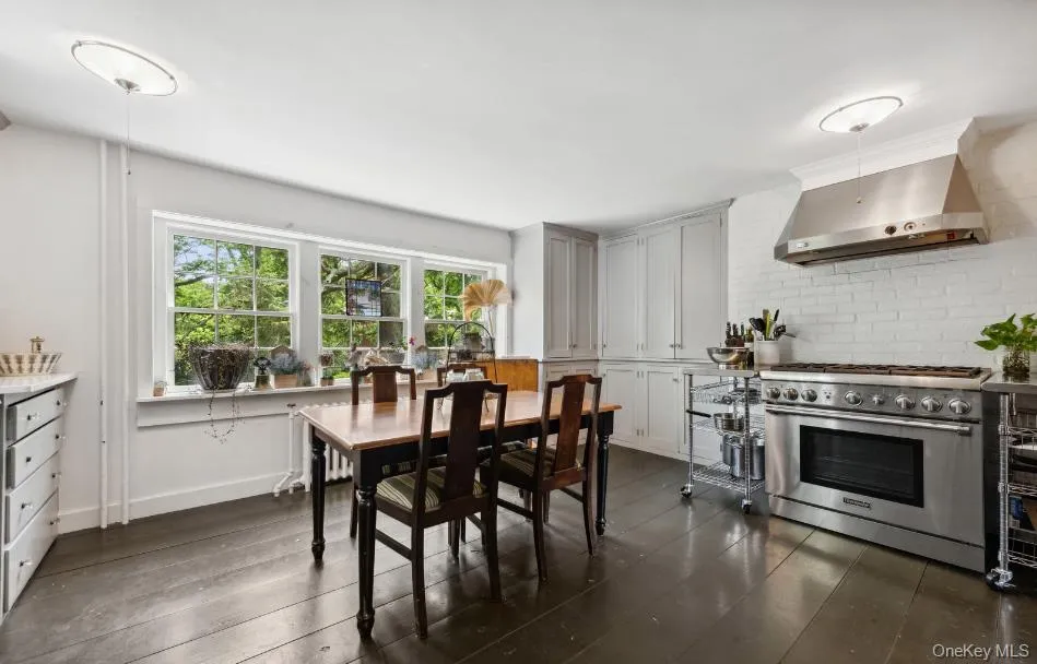 38 Landing Meadow Road, Smithtown, NY, 7 Bedrooms Bedrooms, 17 Rooms Rooms,5 BathroomsBathrooms,Residential,For Rent,Landing Meadow,0,1022766 38 Landing Meadow Road, Smithtown, NY, 7 Bedrooms Bedrooms, 17 Rooms Rooms,5 BathroomsBathrooms,Residential,For Rent,Landing Meadow,0,1022766
