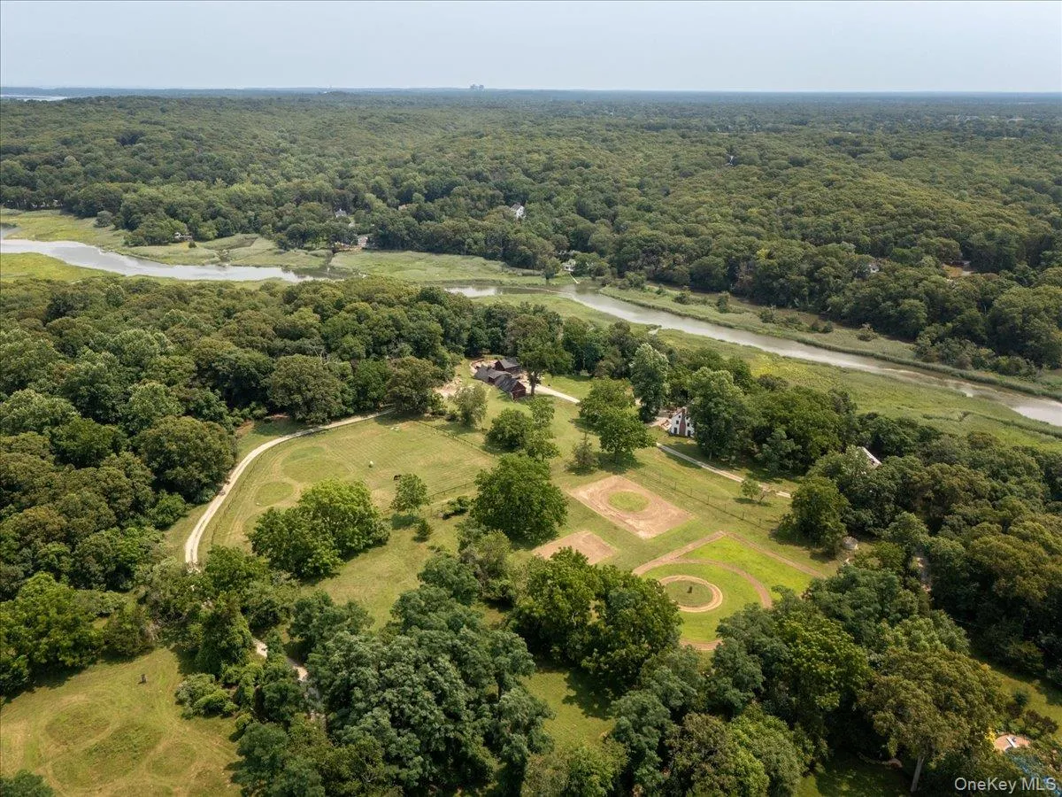38 Landing Meadow Road, Smithtown, NY, 7 Bedrooms Bedrooms, 17 Rooms Rooms,5 BathroomsBathrooms,Residential,For Rent,Landing Meadow,0,1022766 38 Landing Meadow Road, Smithtown, NY, 7 Bedrooms Bedrooms, 17 Rooms Rooms,5 BathroomsBathrooms,Residential,For Rent,Landing Meadow,0,1022766