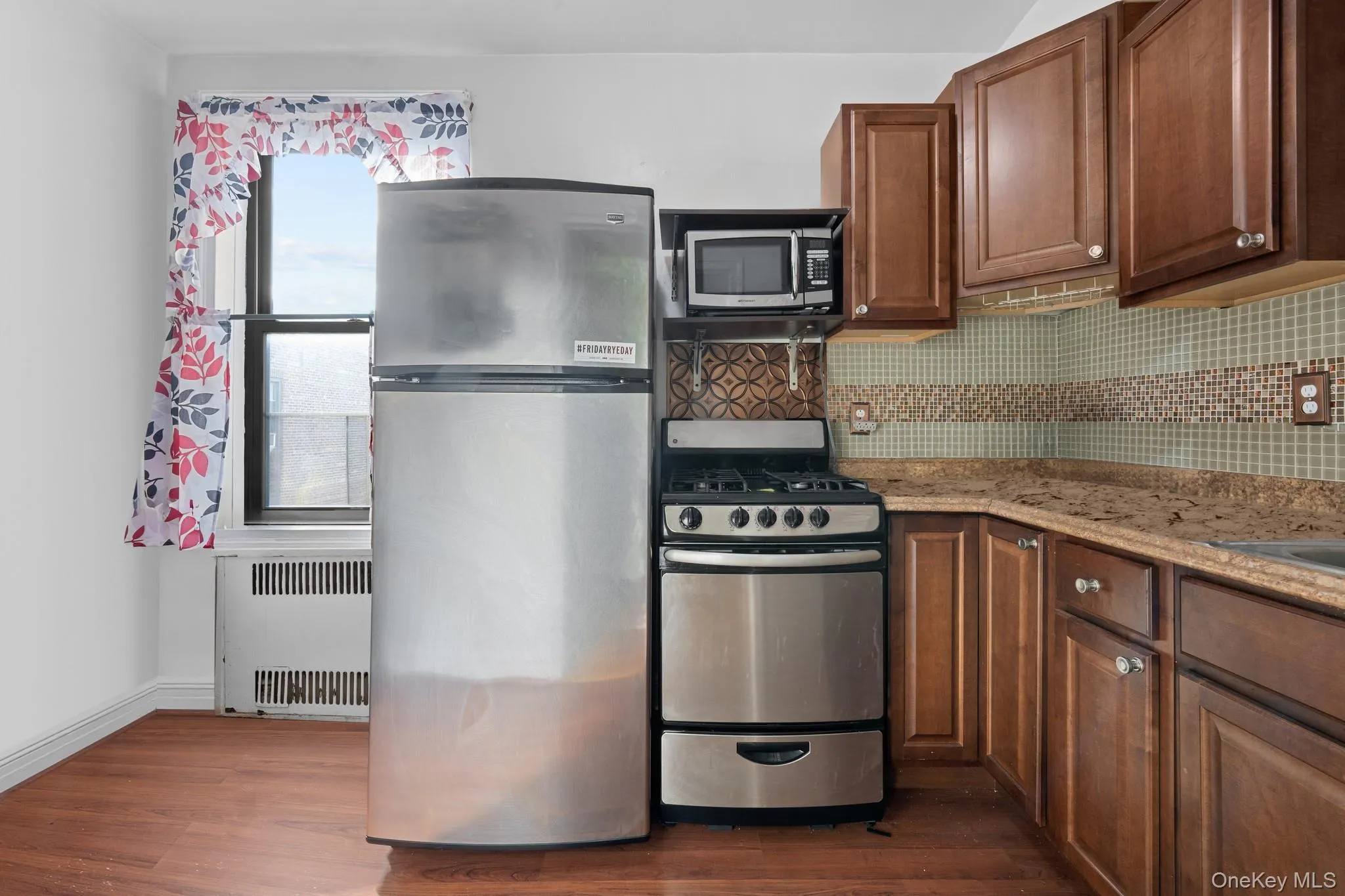 8380 118th st, New York, NY, 5 Rooms Rooms,1 BathroomBathrooms,Residential,For Rent,118th st,0,1022773 8380 118th st, New York, NY, 5 Rooms Rooms,1 BathroomBathrooms,Residential,For Rent,118th st,0,1022773