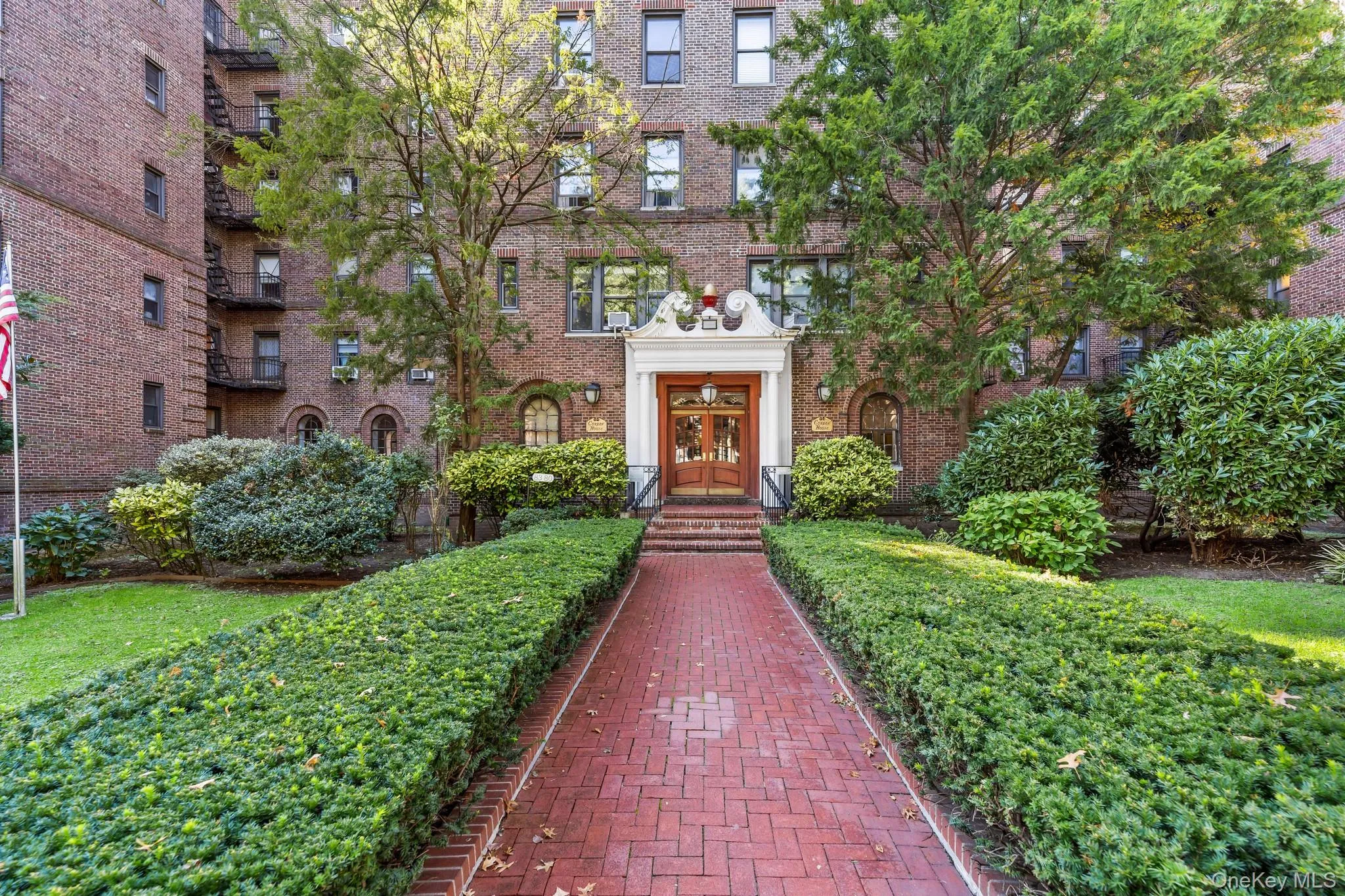 8380 118th st, New York, NY, 5 Rooms Rooms,1 BathroomBathrooms,Residential,For Rent,118th st,0,1022773 8380 118th st, New York, NY, 5 Rooms Rooms,1 BathroomBathrooms,Residential,For Rent,118th st,0,1022773