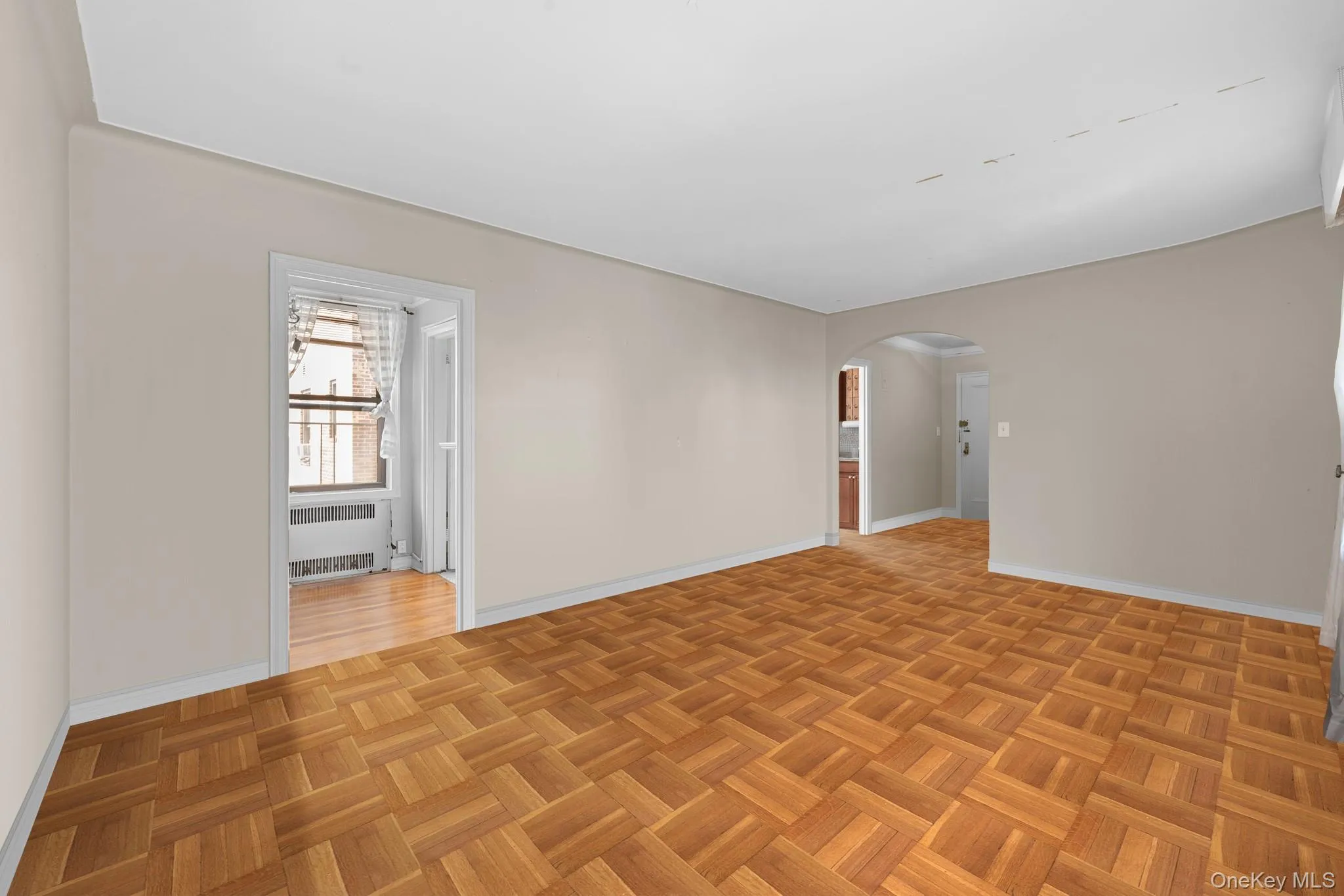 8380 118th st, New York, NY, 5 Rooms Rooms,1 BathroomBathrooms,Residential,For Rent,118th st,0,1022773 8380 118th st, New York, NY, 5 Rooms Rooms,1 BathroomBathrooms,Residential,For Rent,118th st,0,1022773